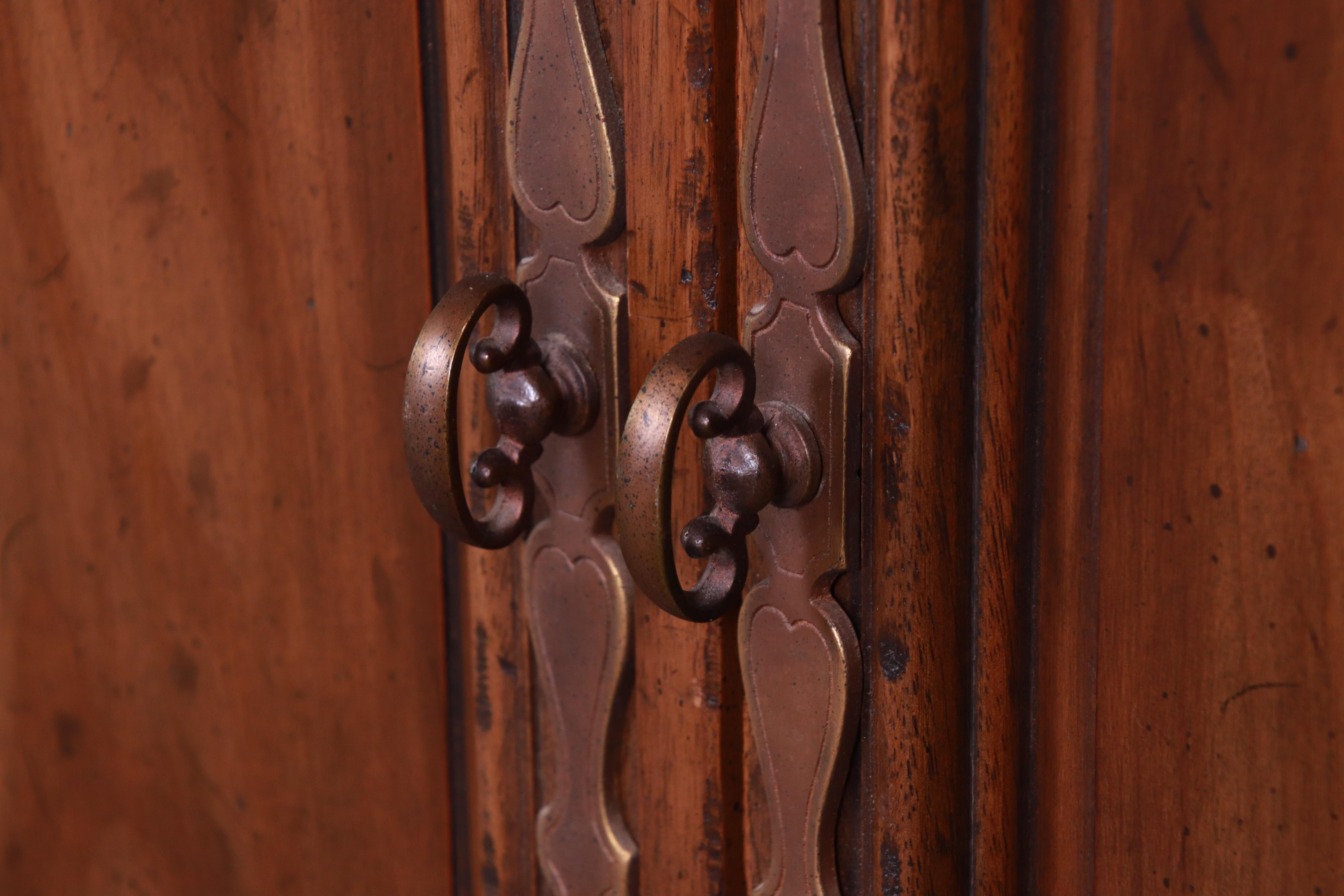 Heritage French Provincial Walnut Sideboard Credenza or Bar Cabinet 3