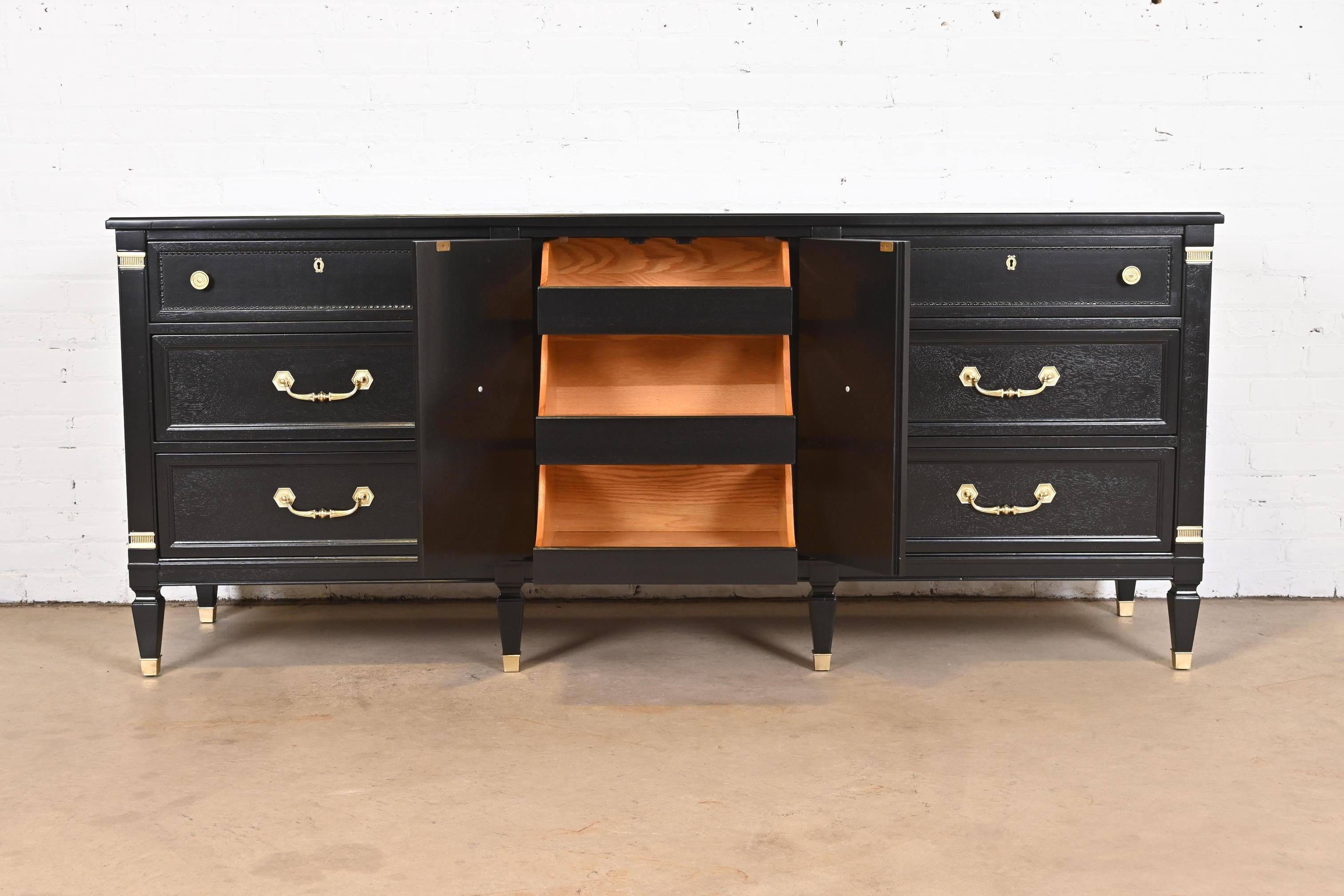 Heritage French Regency Louis XVI Black Lacquered Dresser, Newly Refinished For Sale 2