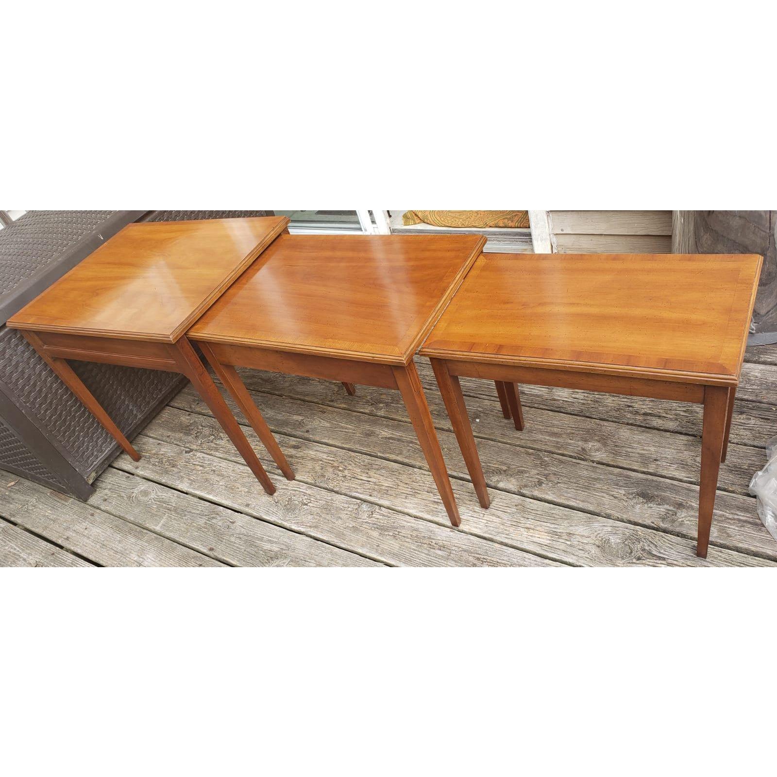 20th Century Heritage Furniture Fruitwood Nesting Tables, Set of 3 For Sale