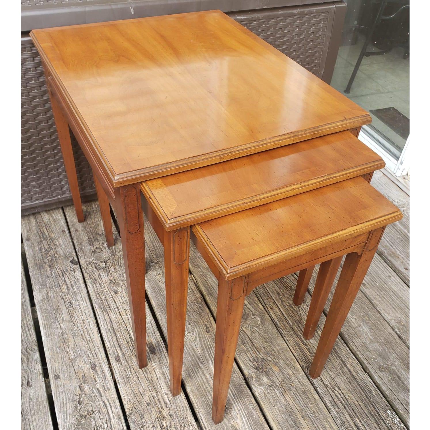 Heritage Furniture Fruitwood Nesting Tables, Set of 3 For Sale 3