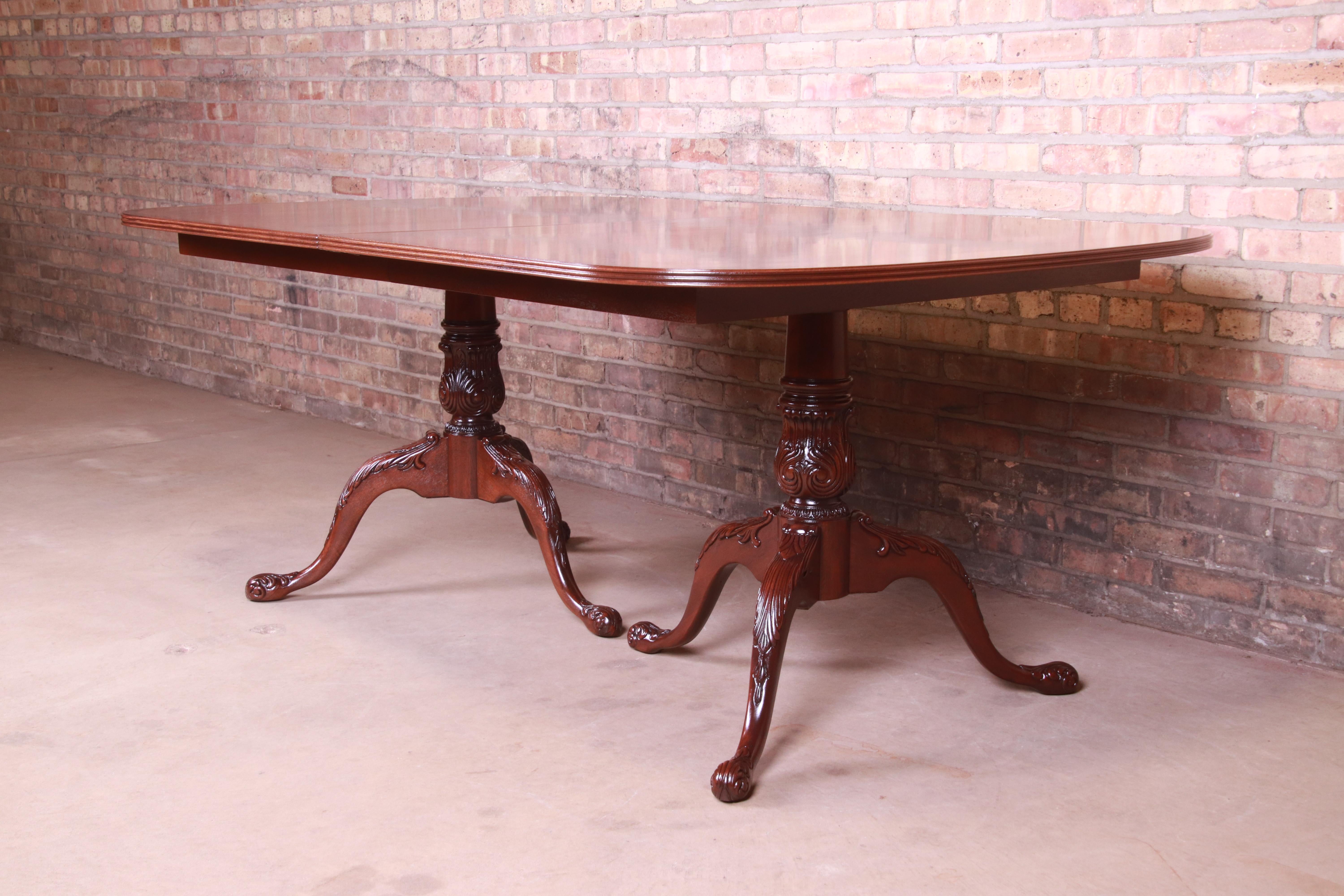 Heritage Georgian Banded Mahogany Double Pedestal Dining Table, Newly Refinished 5
