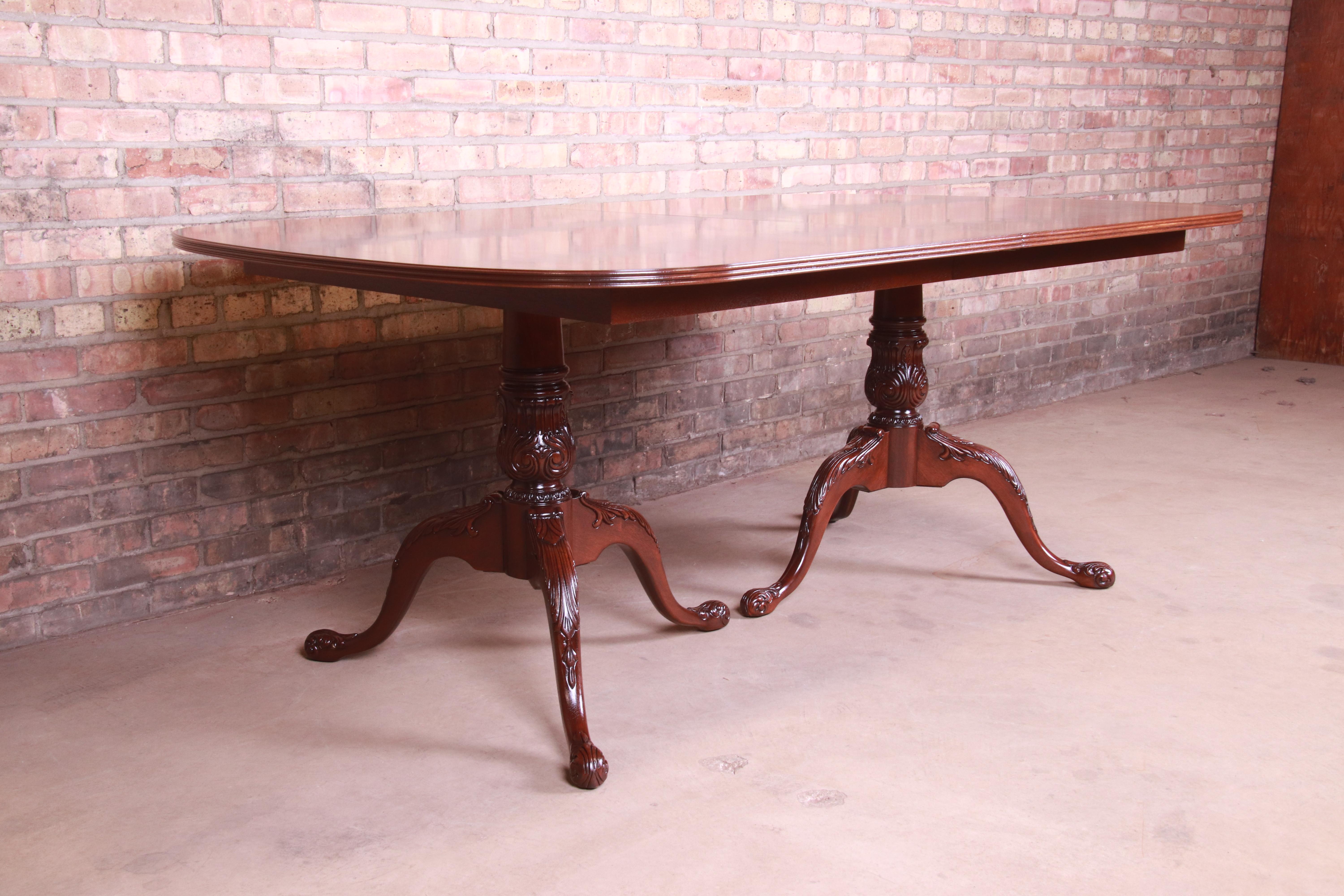Heritage Georgian Banded Mahogany Double Pedestal Dining Table, Newly Refinished 7