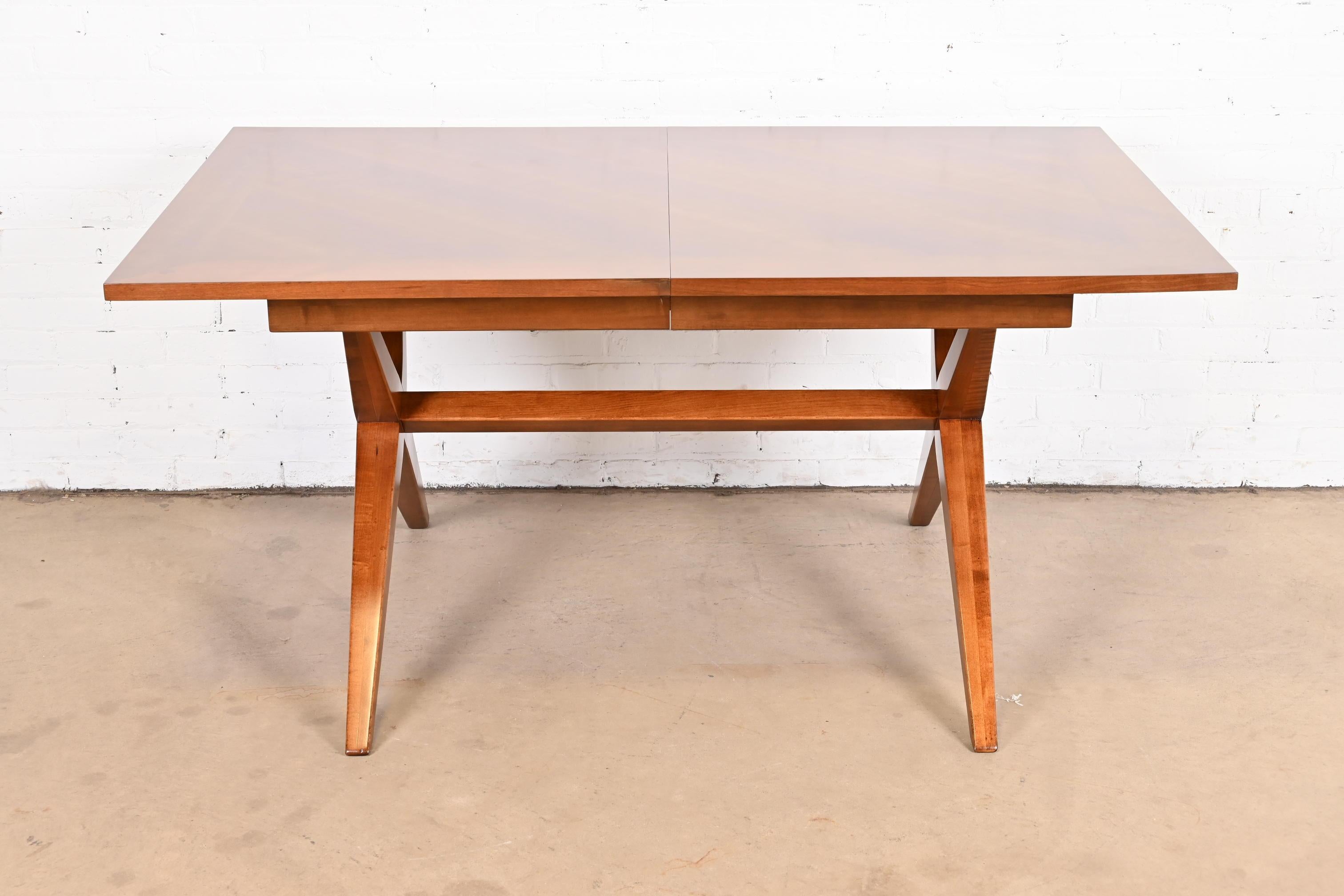 Heritage Henredon Mid-Century Modern Cherry Wood X-Base Dining Table, Refinished In Good Condition For Sale In South Bend, IN