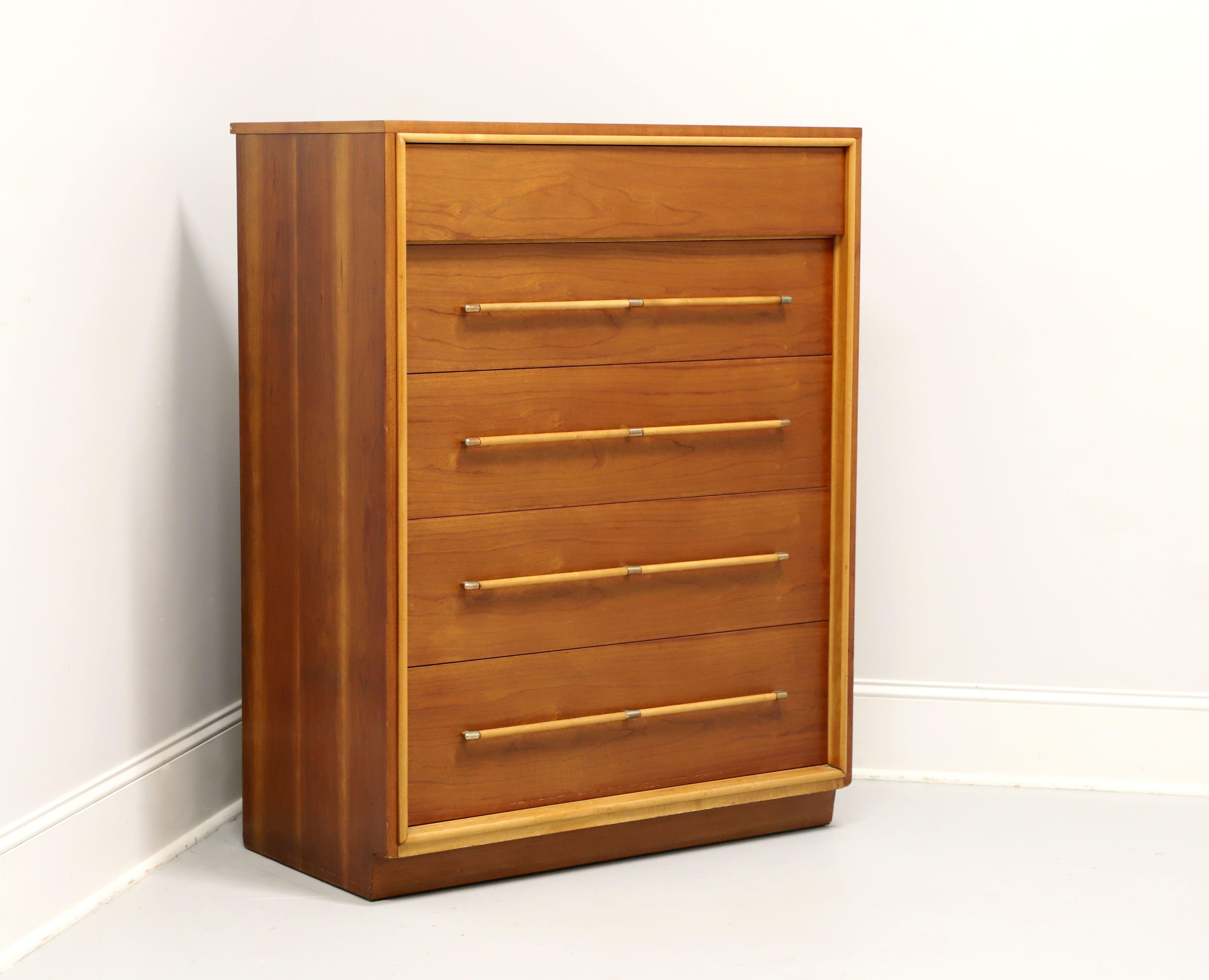 HERITAGE HENREDON Walnut Mid 20th Century Chest of Drawers For Sale 5