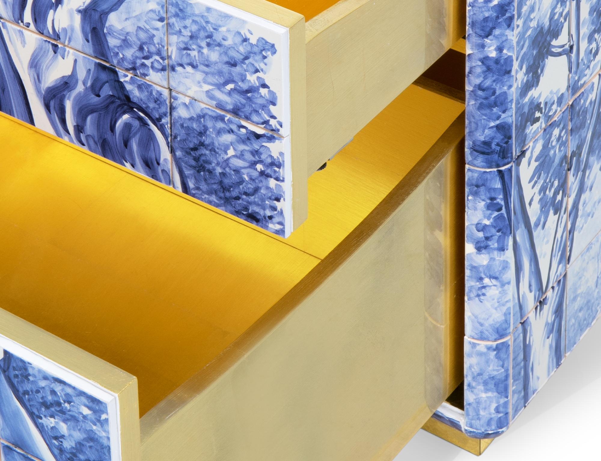 Portuguese Heritage Nightstand - Hand-Painted Tiles - Gold Plated & Brass - Boca do Lobo For Sale