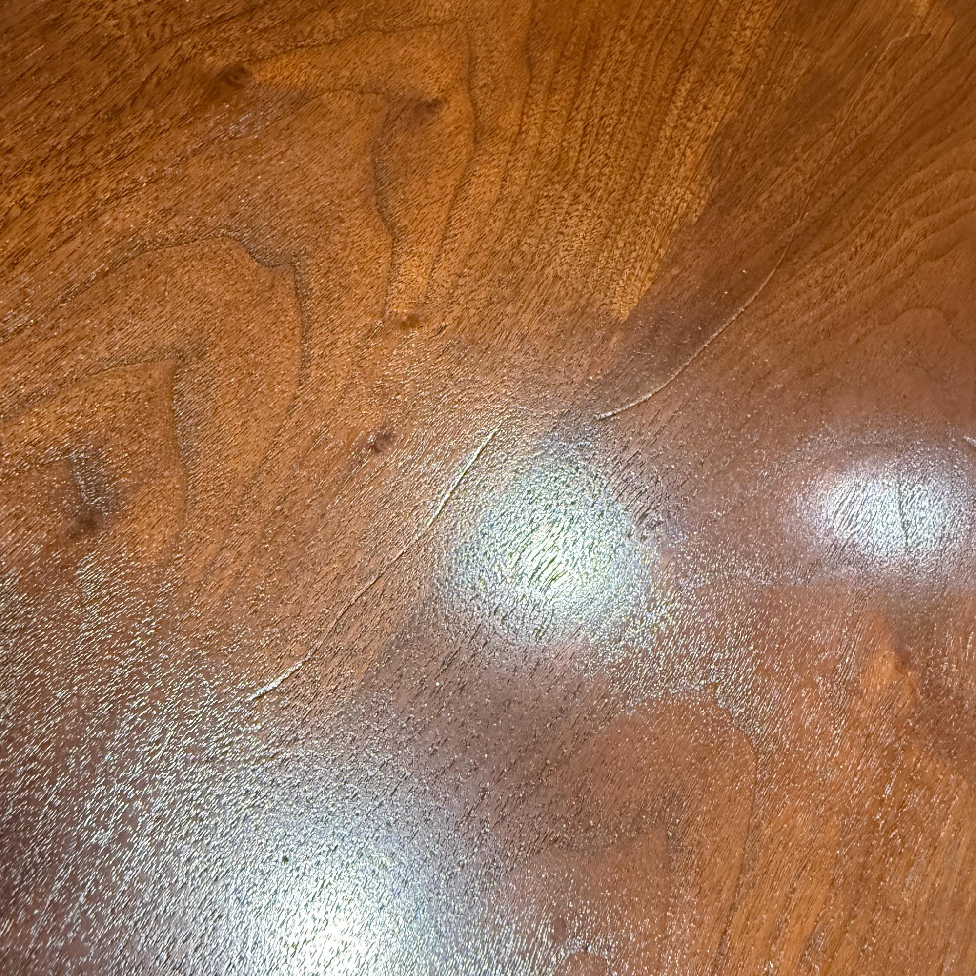 Tables de nuit Heritage Michael Taylor Attr. Noyer moderne du milieu du siècle en vente 9