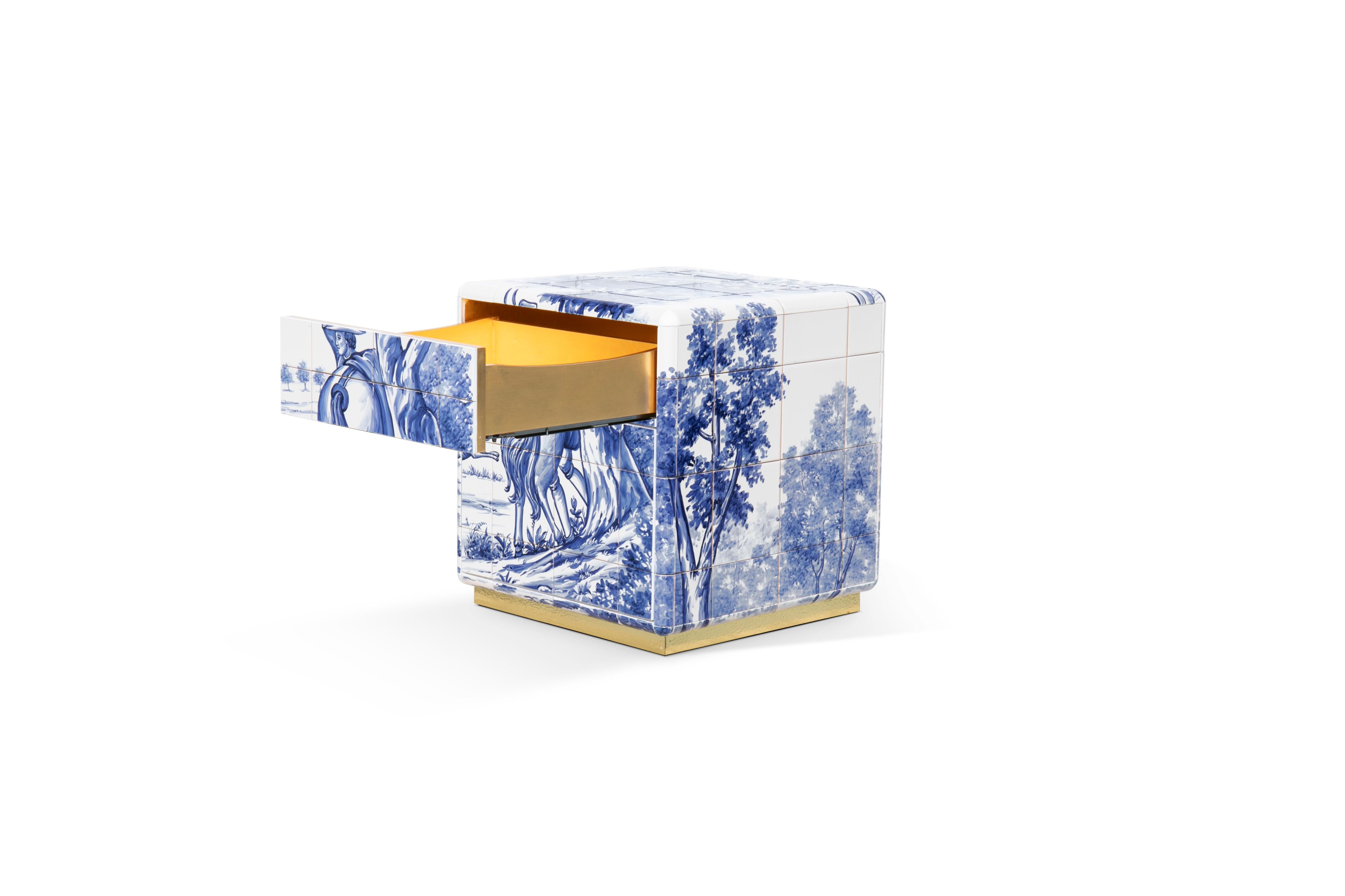 Heritage Small Nightstand - Hand-Painted Tiles - Gold & Brass - Boca do Lobo For Sale 2
