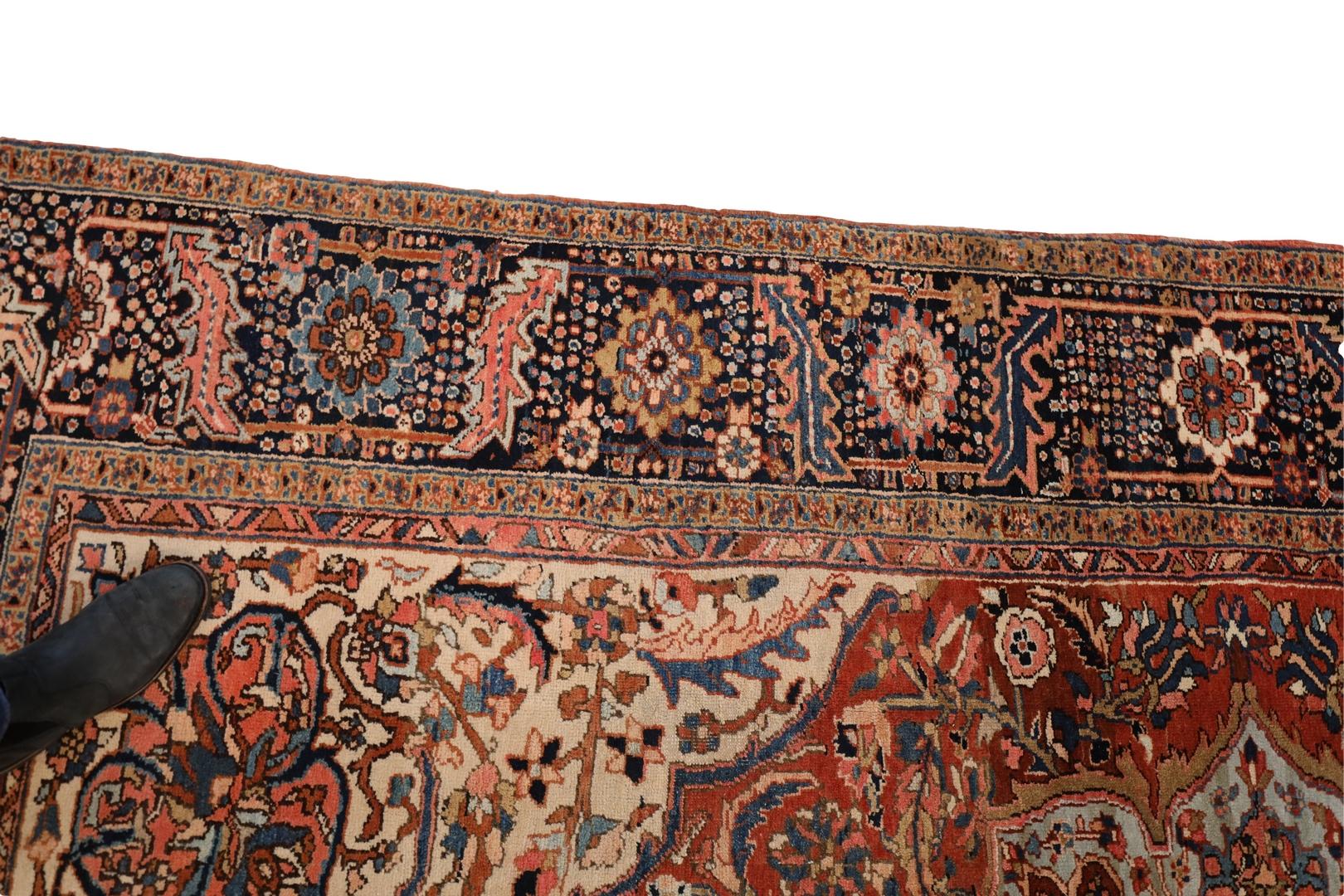 Persian Heriz Antique Area rug, Red Blue Ivory - 8 x 12 For Sale