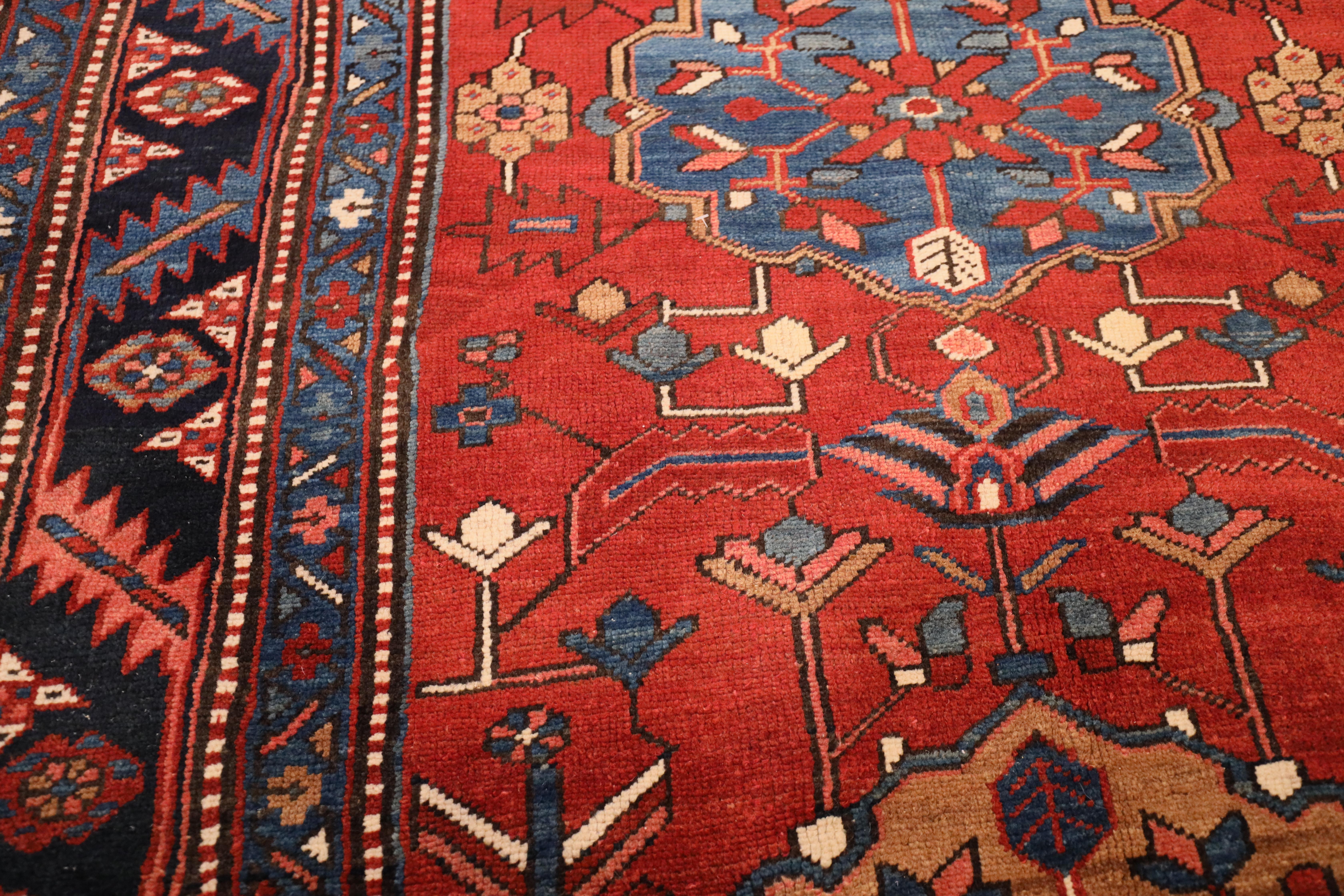 Heriz Antique Rug; Red, Blue, & Beige - 5 x 9 In Good Condition For Sale In New York, NY