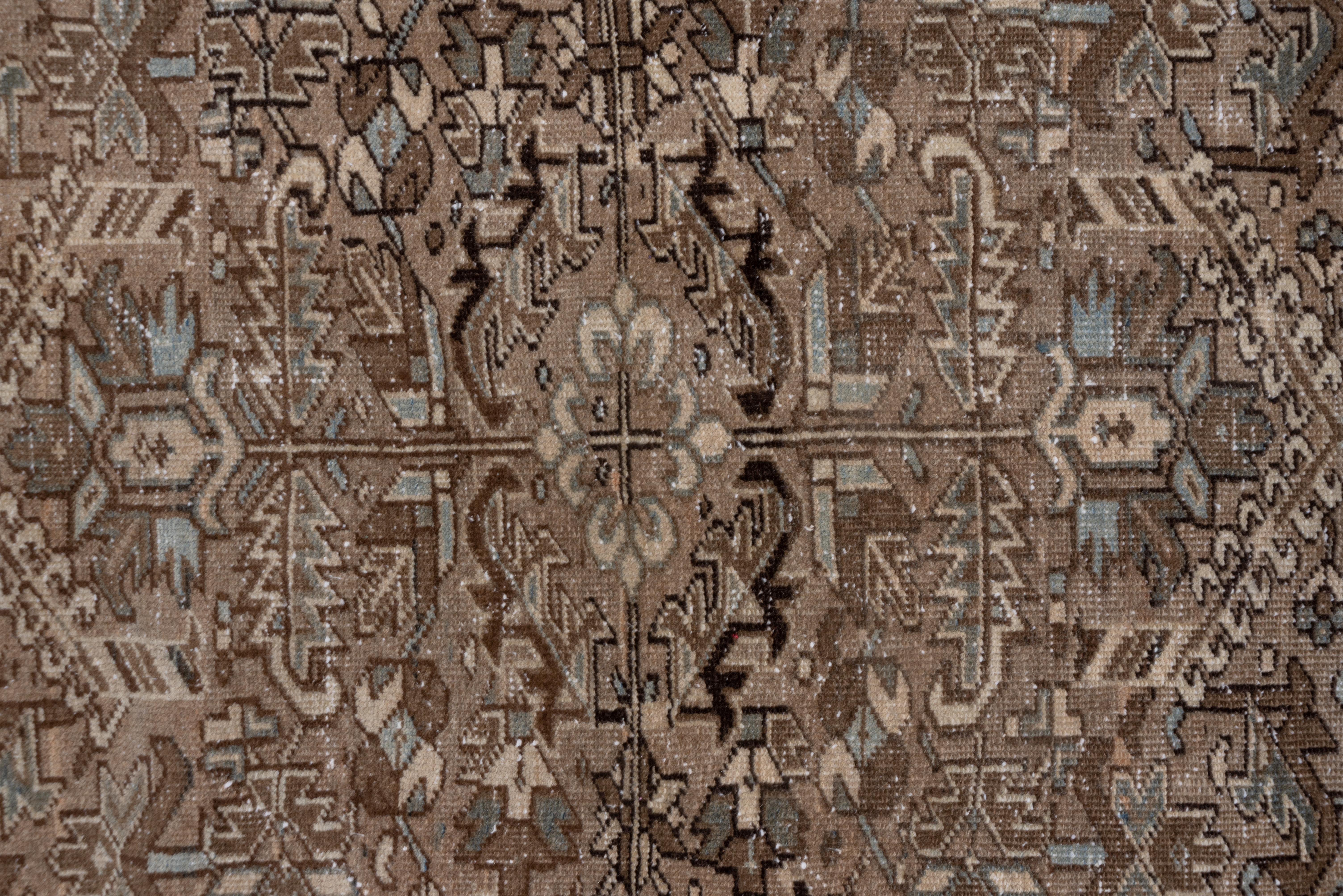 Heriz Serapi Heriz Carpet, circa 1930s, Neutral Palette For Sale