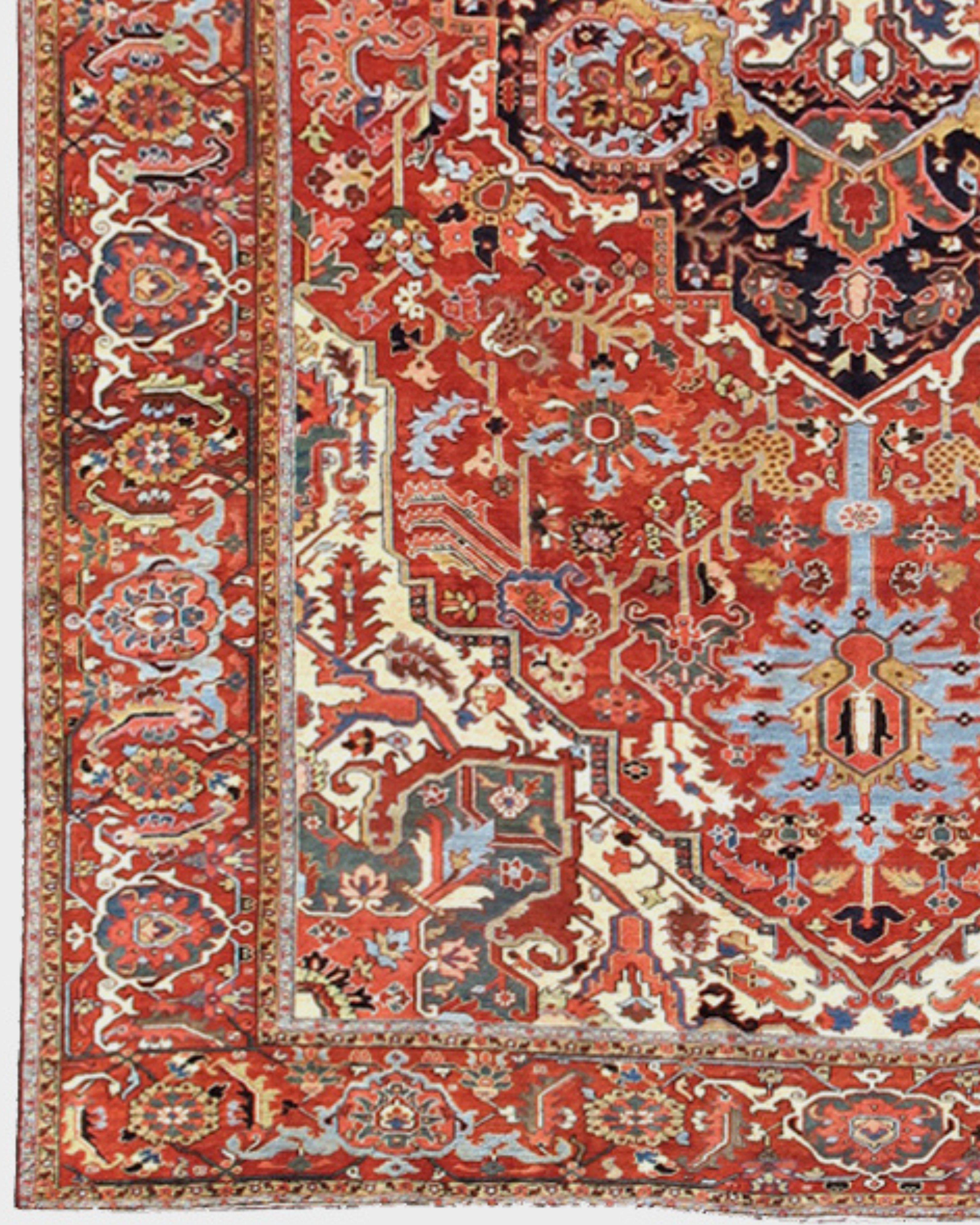 Antique Large Persian Heriz Carpet, Early 20th Century In Excellent Condition For Sale In San Francisco, CA
