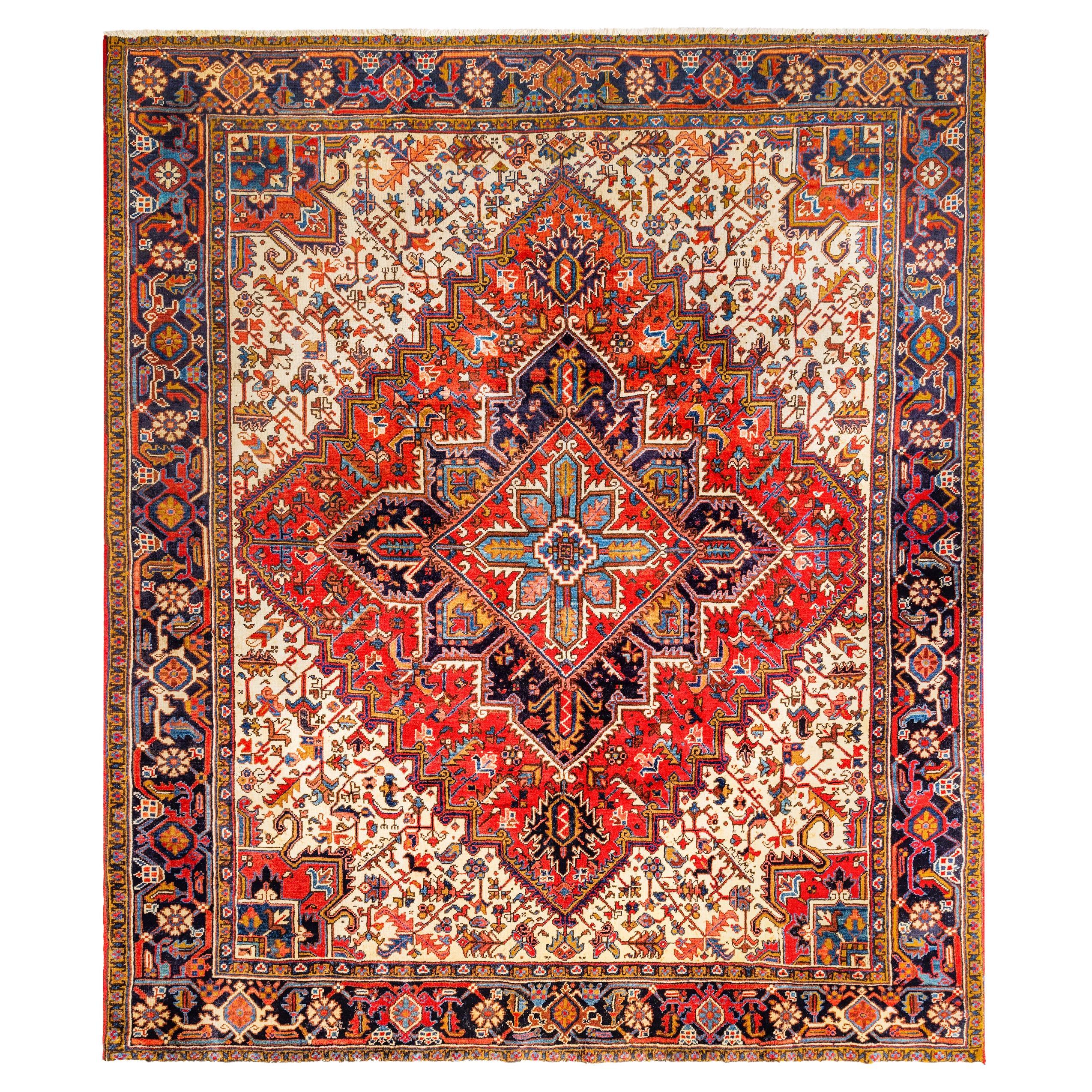 Authentique tapis persan ivoire 9' 8" X 8' 8" en vente