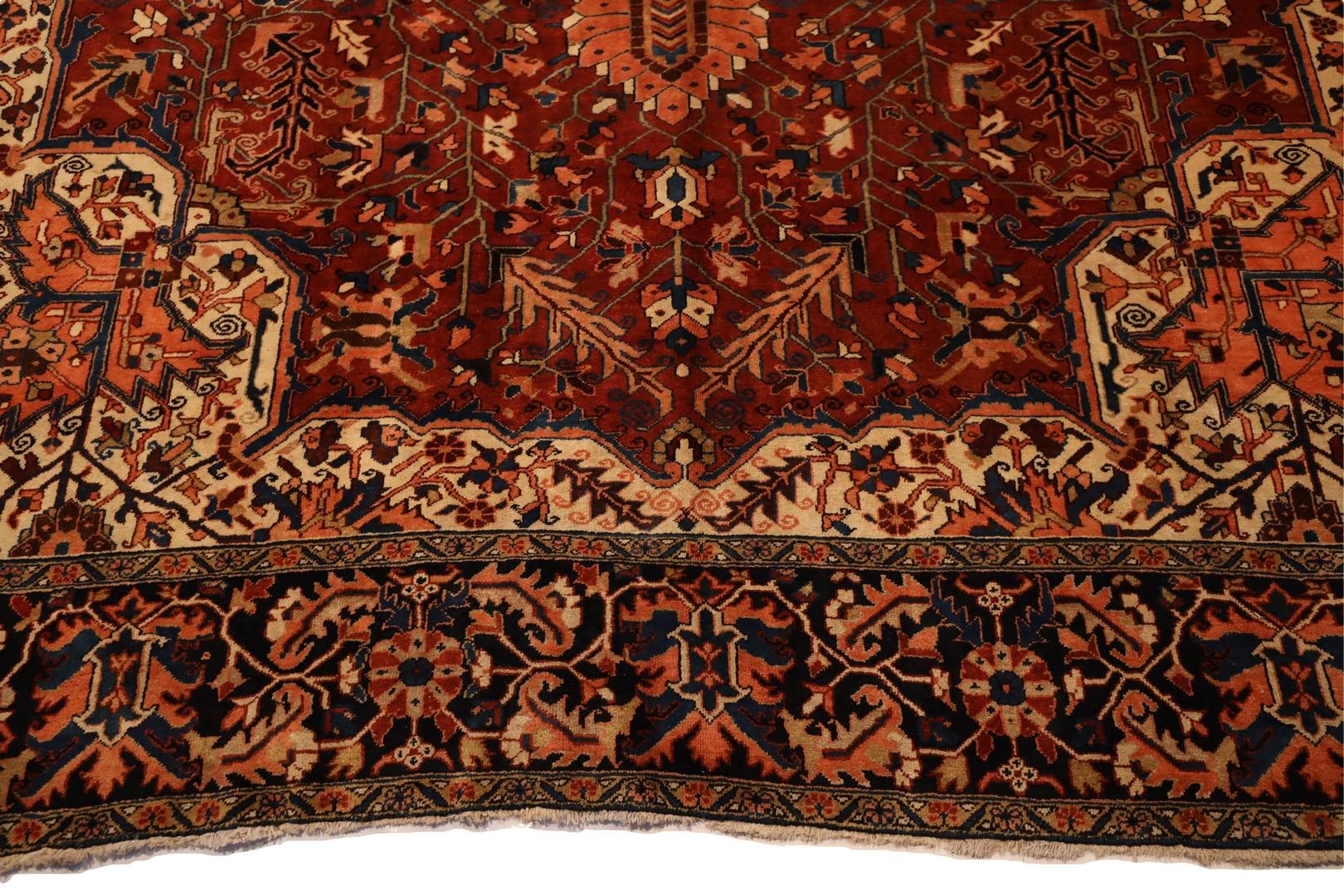 Persian Heriz Room-Size Antique Rug - 11'5