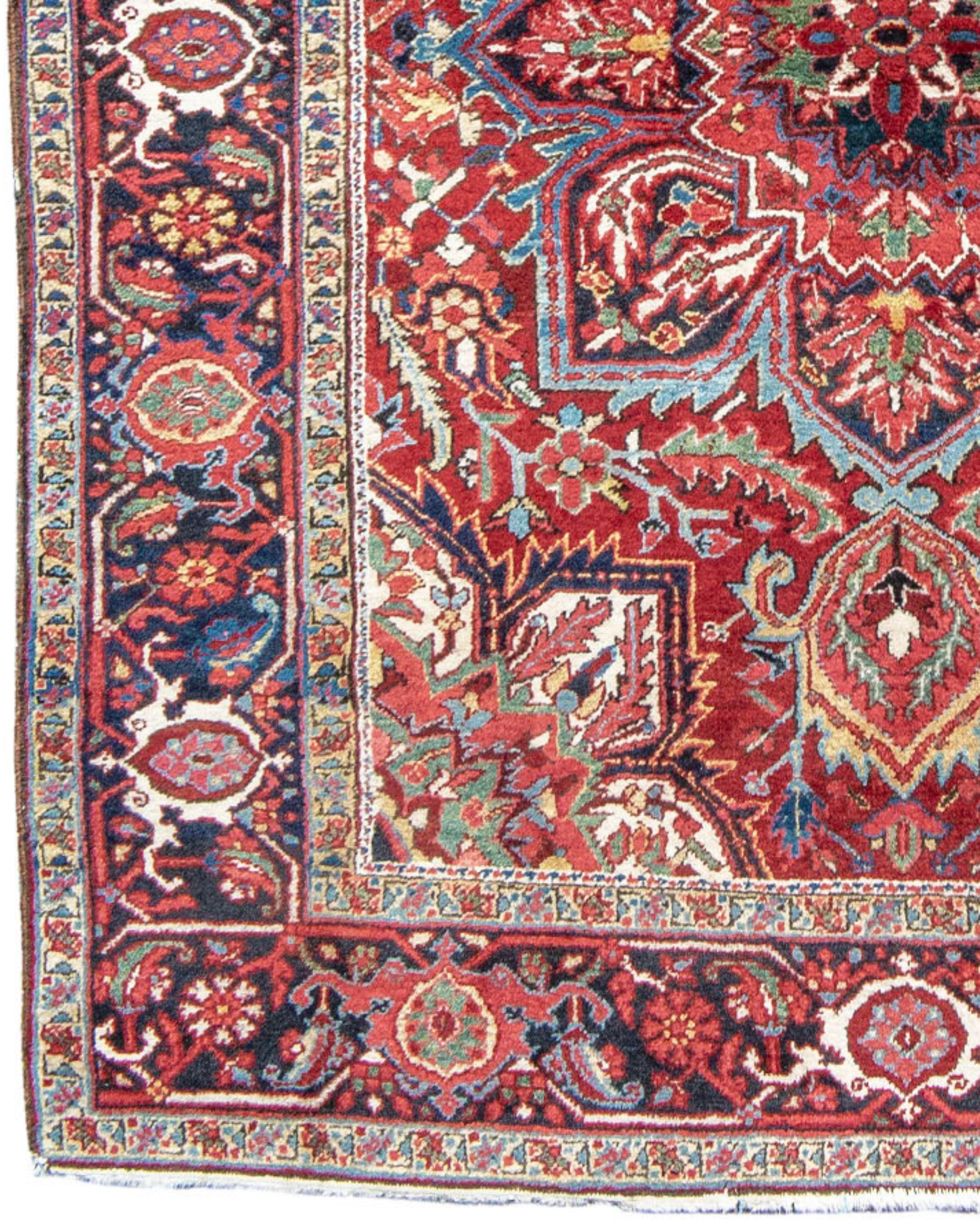 Antique Persian Heriz Rug, c. 1940 In Excellent Condition For Sale In San Francisco, CA