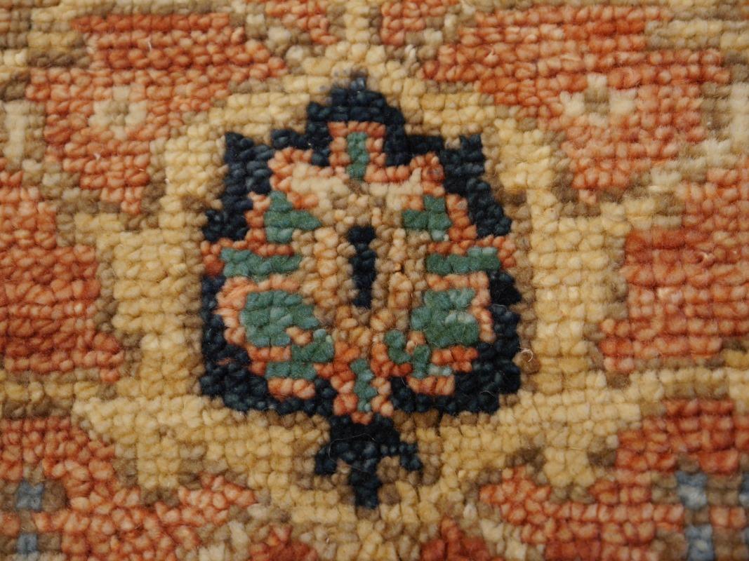 Heriz Rug Hand Knotted Low Wool Pile Vintage Look Djoharian Collection In New Condition For Sale In Lohr, Bavaria, DE