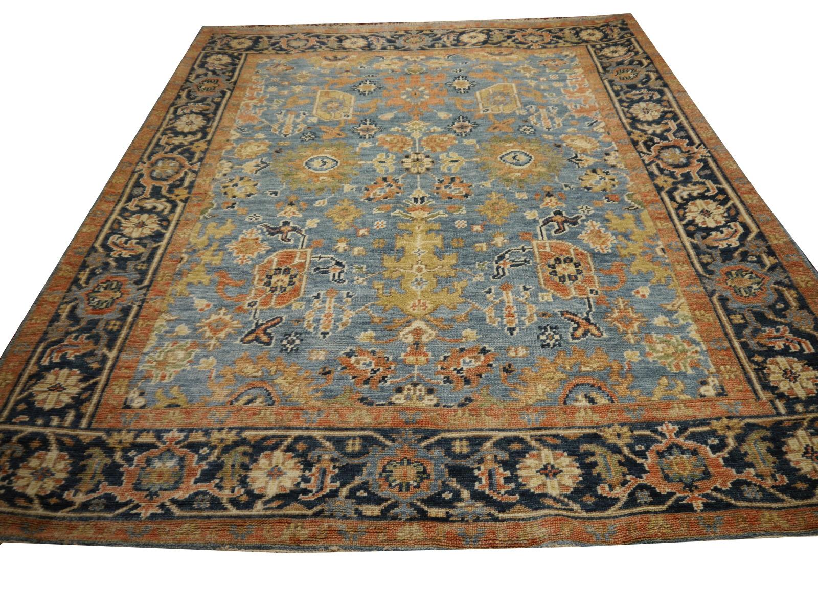 Heriz Serapi Heriz Rug hand-knotted low wool pile vintage look 8 x 10 ft from India For Sale