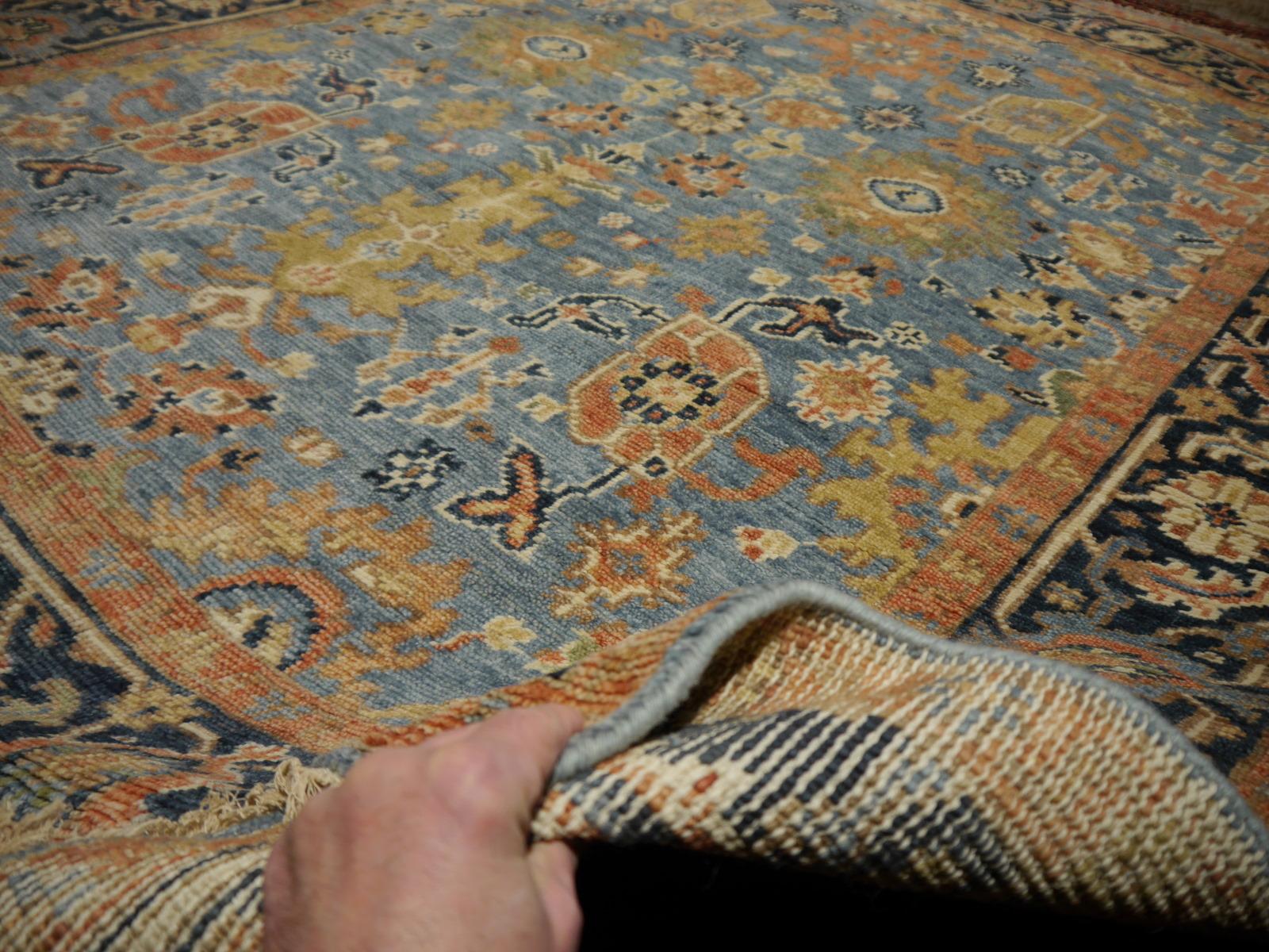 Handgeknüpfter Heriz-Teppich mit niedrigem Wollflor im Vintage-Look 8 x 10 Fuß aus Indien (Wolle) im Angebot
