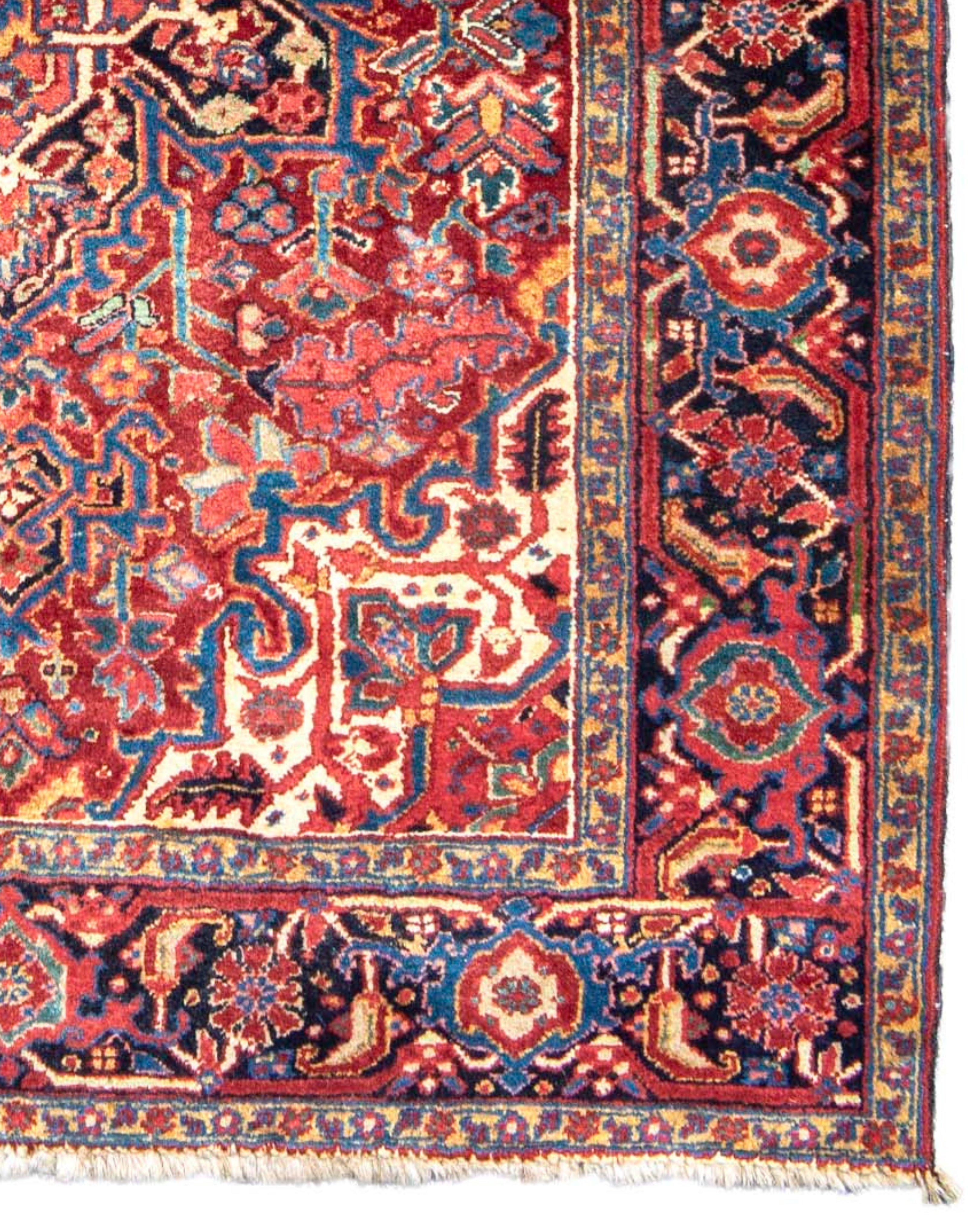 Heriz Rug, Mid-20th Century In Excellent Condition For Sale In San Francisco, CA