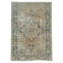 Heriz Rug Soft Geometric Medallion Pattern