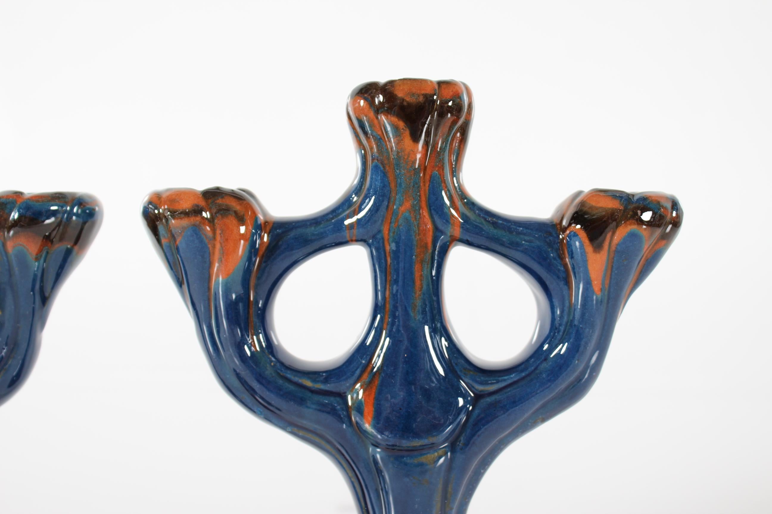 Inizio XX secolo Herman A. Kähler Candelieri Art Nouveau di Signe Steffensen Danimarca 1920 ca. in vendita