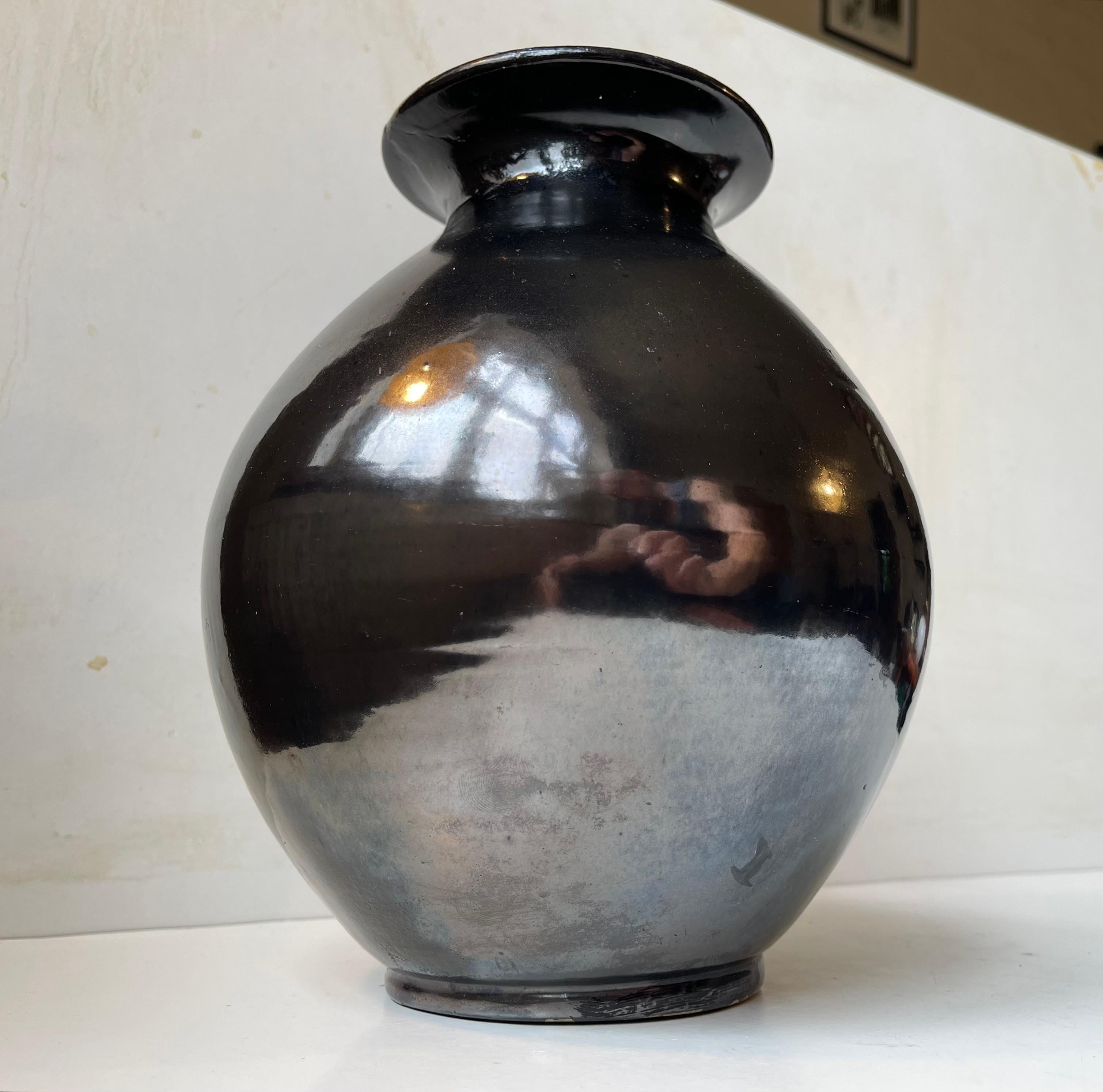 Herman August Kähler Antique Ceramic Floor Vase in Black Lustre Glaze For Sale 2