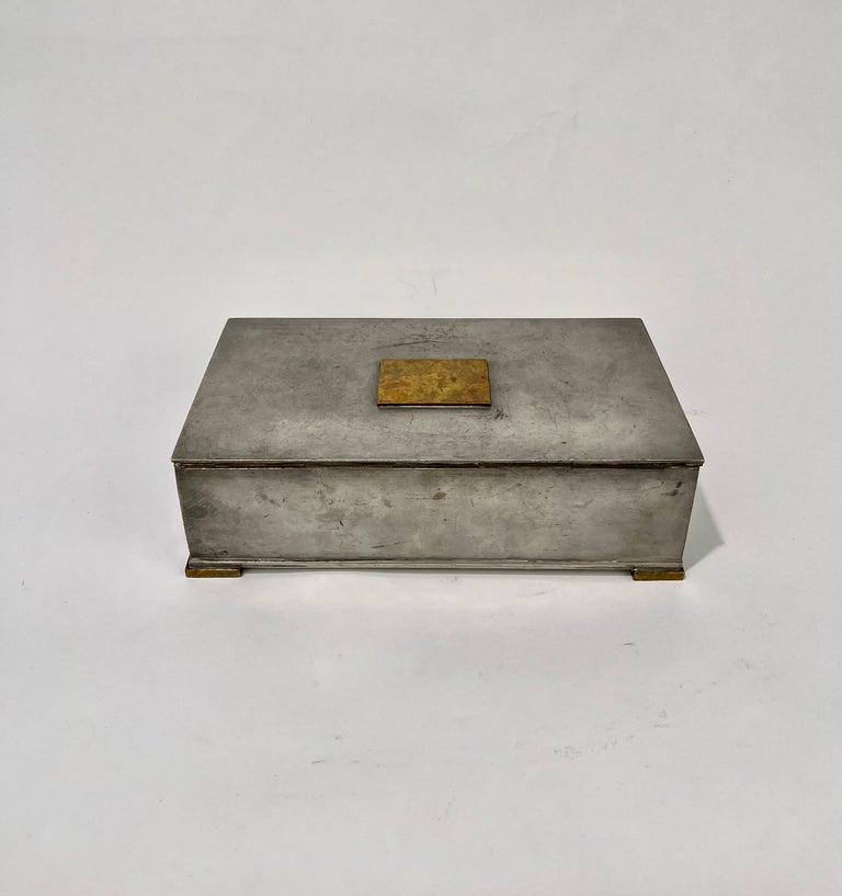 Modern Storage Box - Iron - 2 Colors - ApolloBox