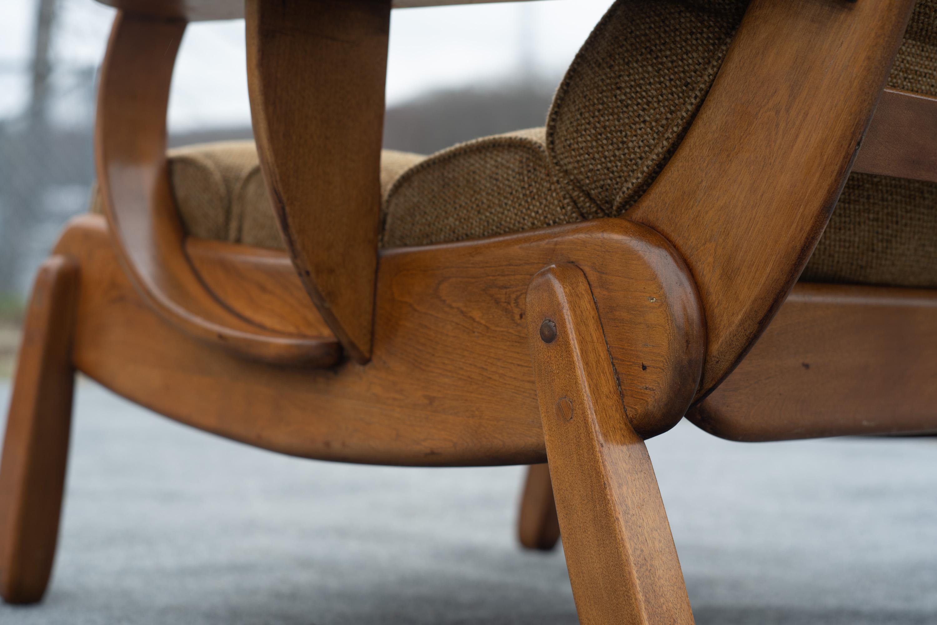 Herman De Vries for Cushman Wide Paddle Lounge Chair, Solid Maple & Brown, 1940s 3