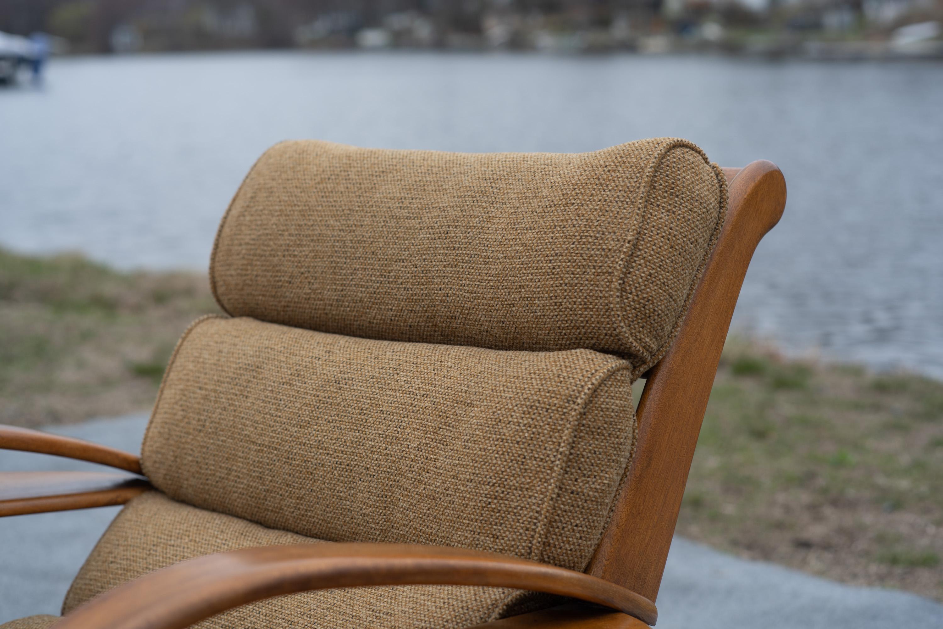 Upholstery Herman De Vries for Cushman Wide Paddle Lounge Chair, Solid Maple & Brown, 1940s