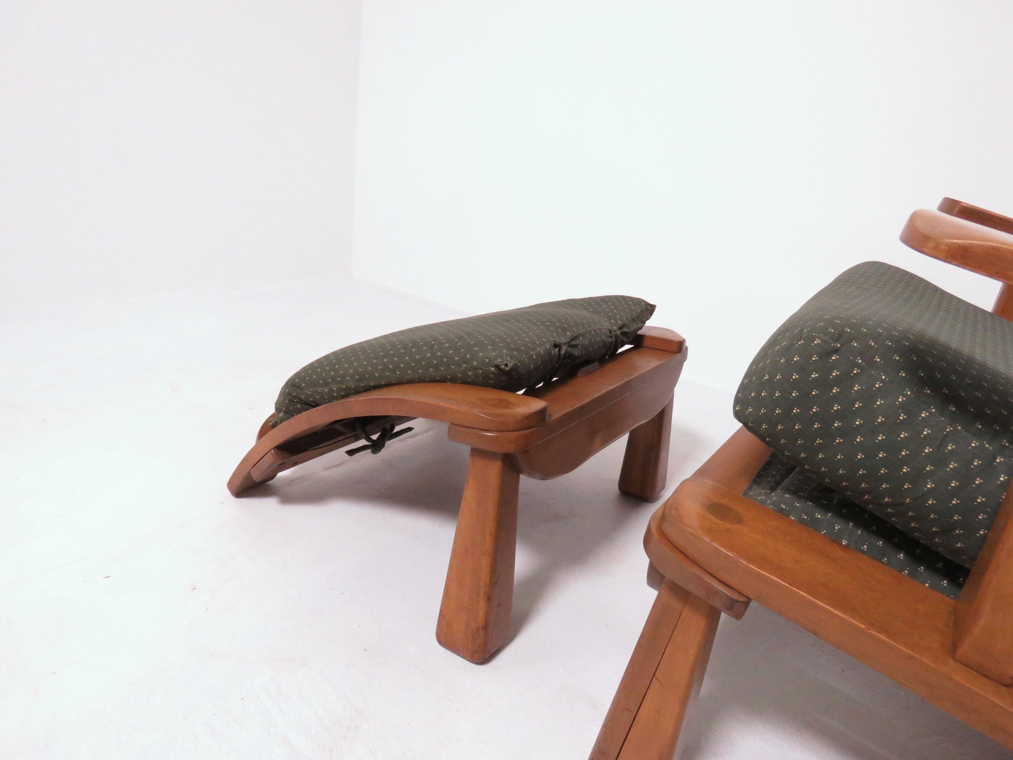 Mid-20th Century Herman DeVries for Cushman Furniture Morris Chair and Ottoman, circa 1930s