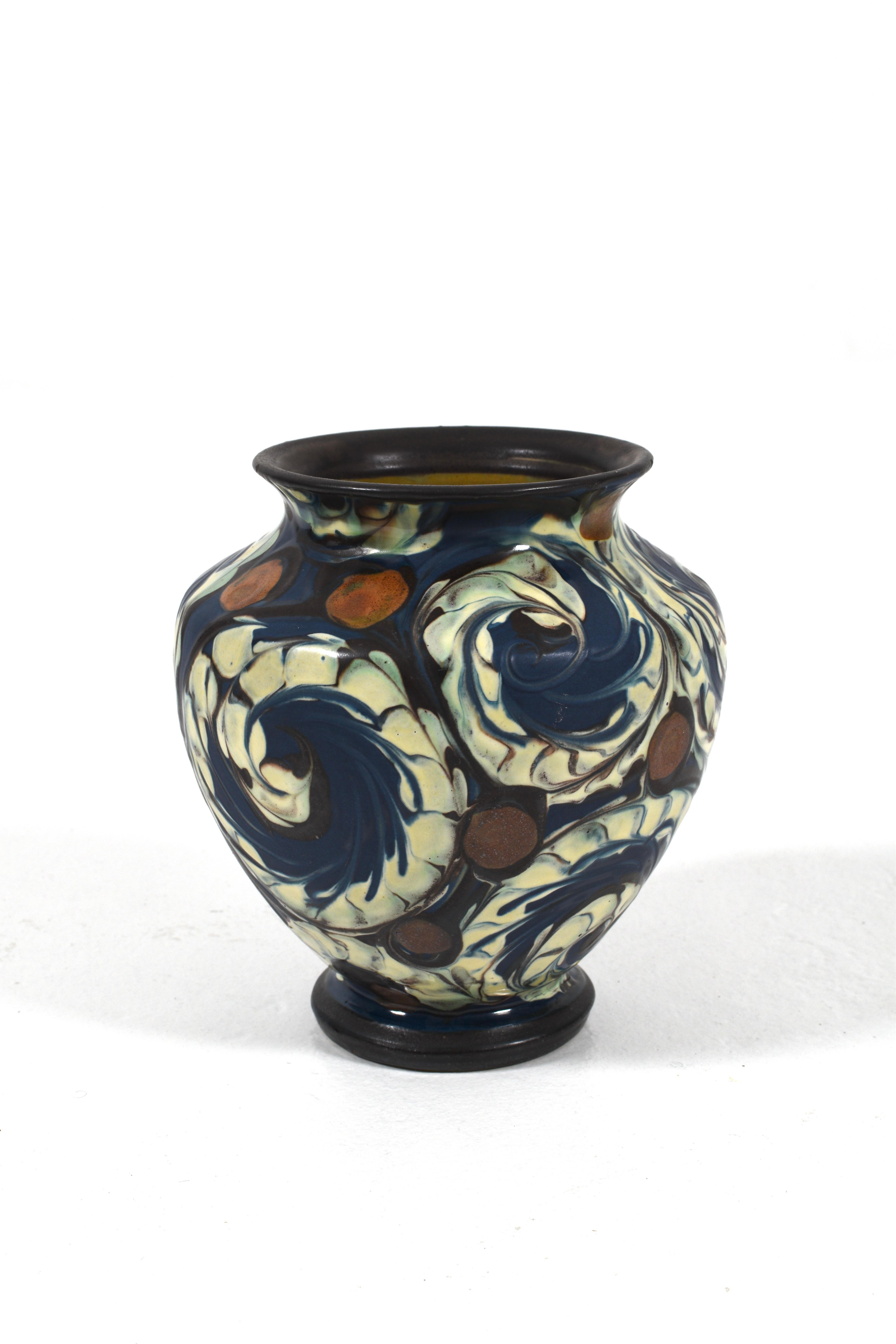 Art Déco Vaso in ceramica smaltata Herman A. Kähler, Danimarca, inizio anni '20 in vendita