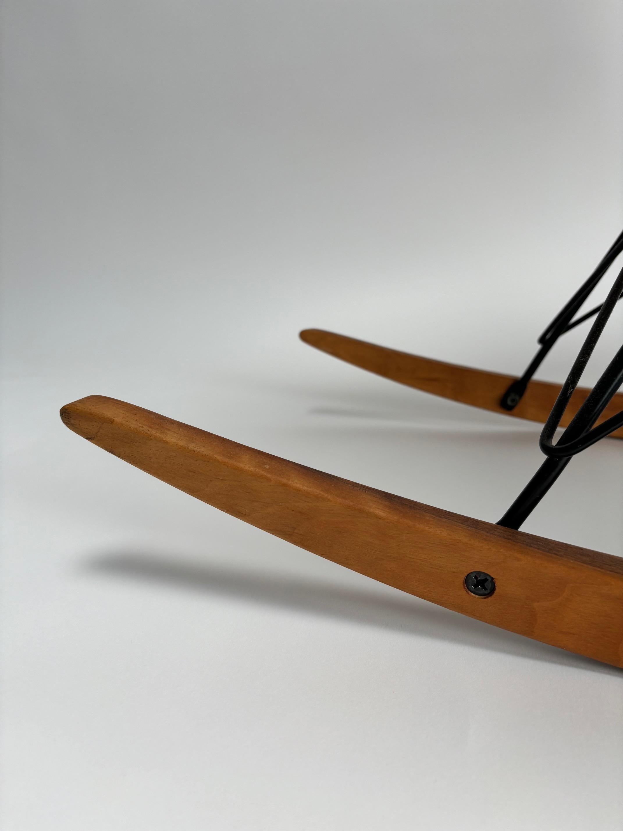 Herman Miller, 2 mecedoras de fibra de vidrio RAR de Eames (Edición antigua) Italiano en venta