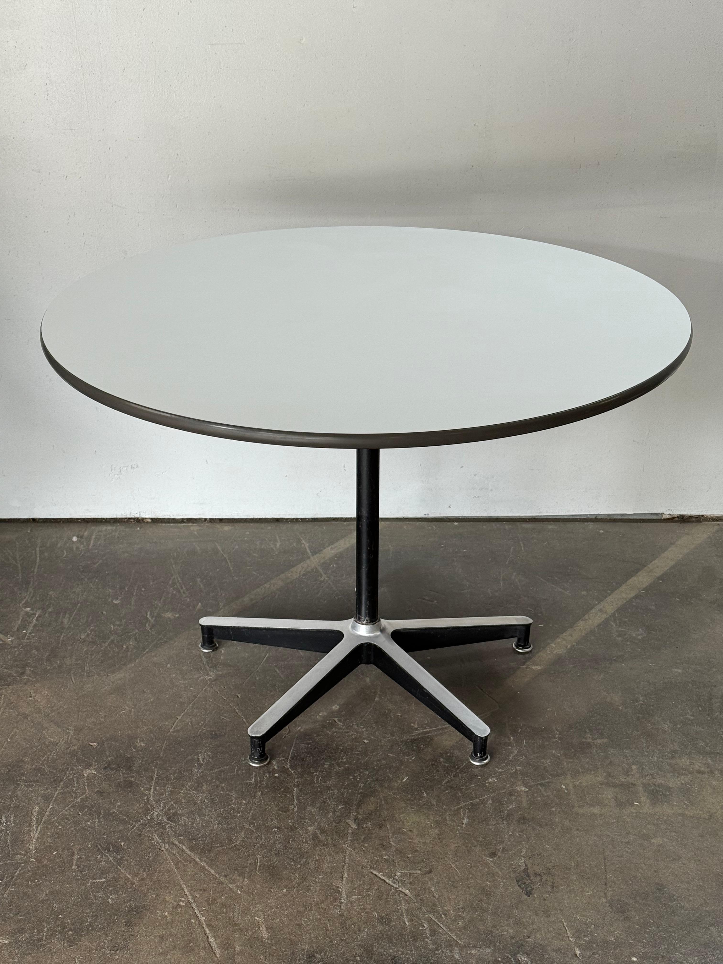 Tavolo da pranzo Herman Miller 650 Eames in vendita 10