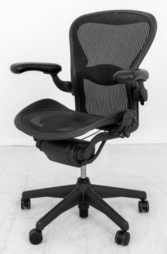Verstellbarer Bürostuhl „Aeron“ von Herman Miller