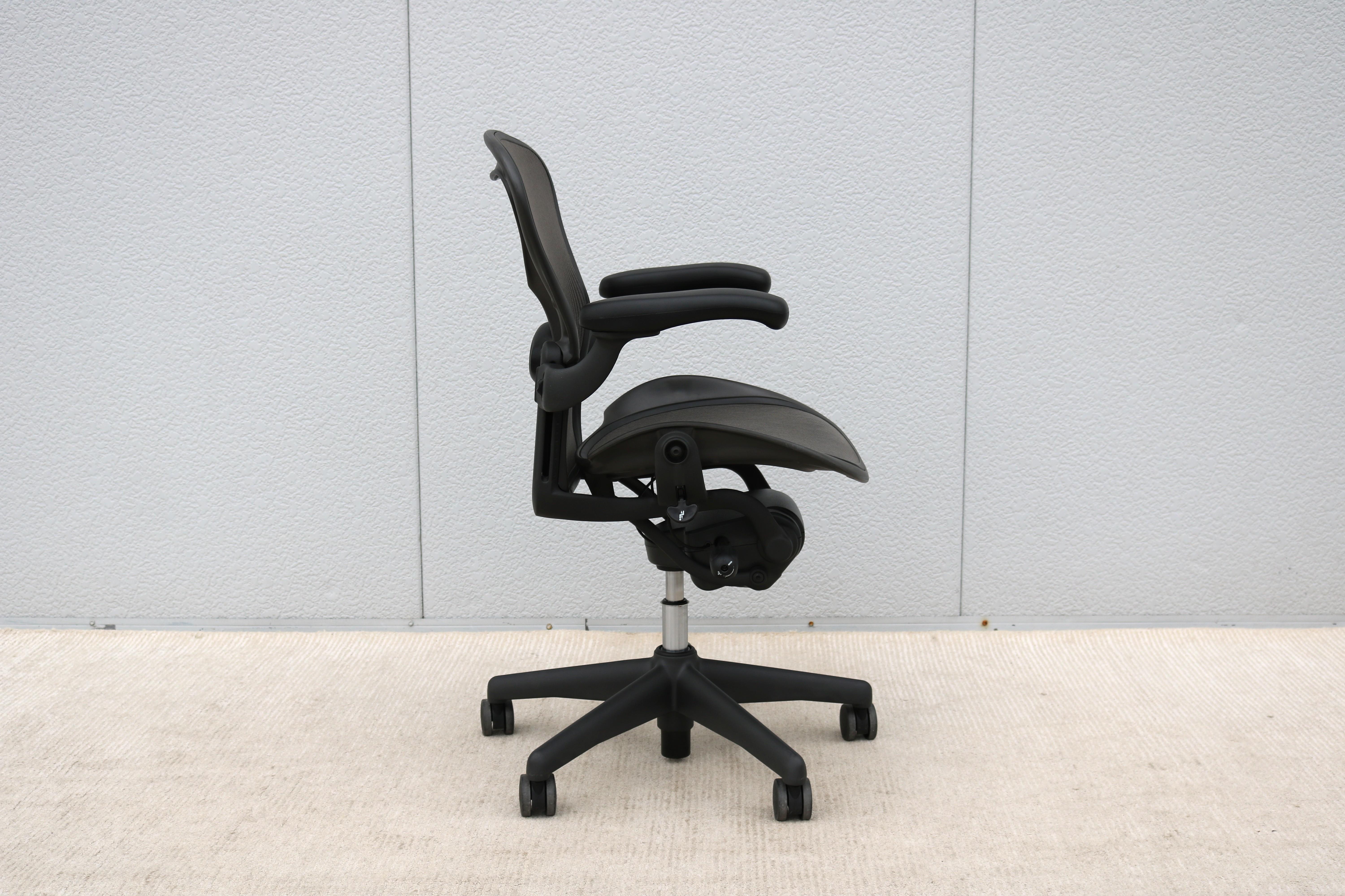 Herman Miller Aeron Chair Size A Carbon Mesh & Graphite Frame, Fully Adjustable 5