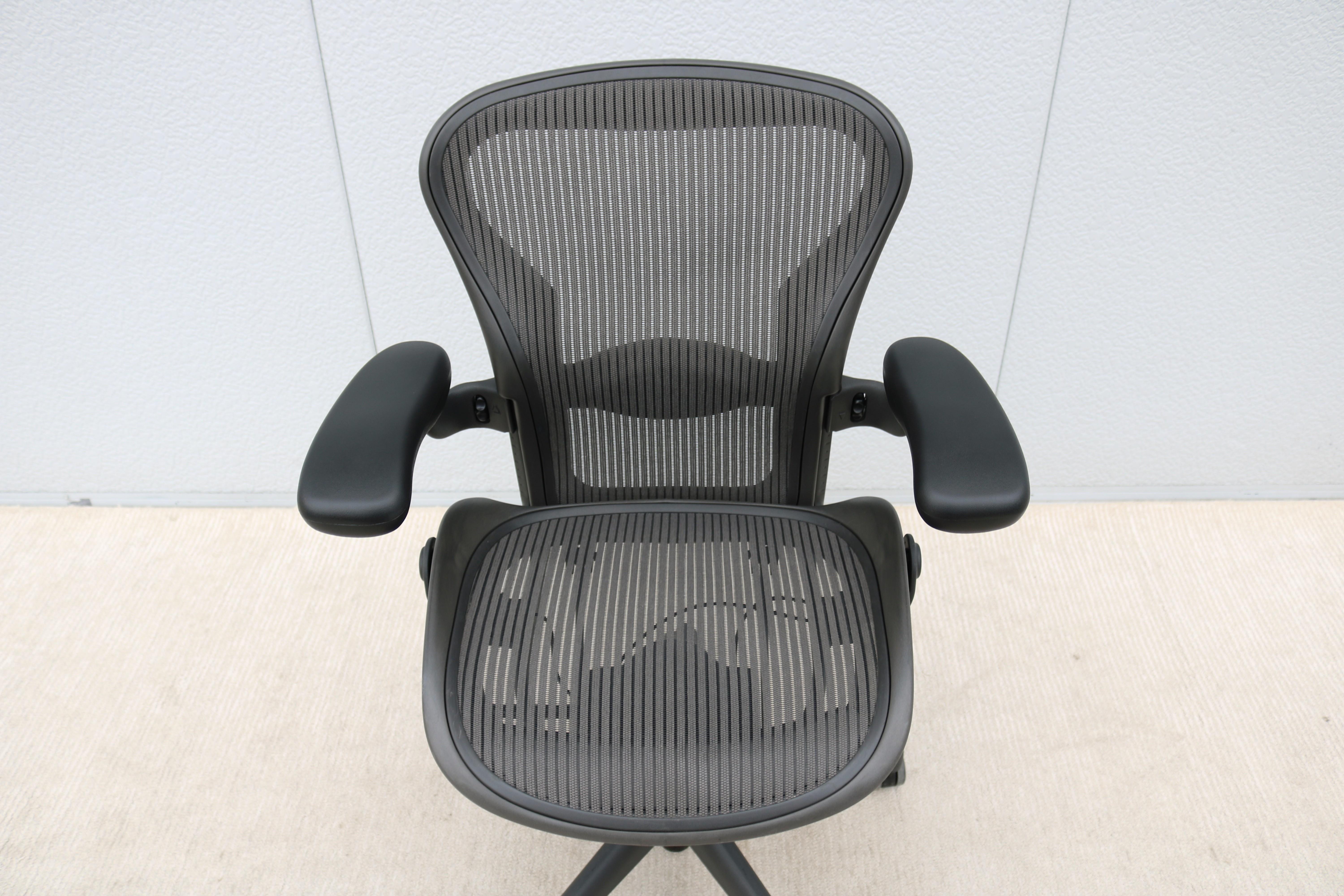 Herman Miller Aeron Chair Size A Carbon Mesh & Graphite Frame, Fully Adjustable 6