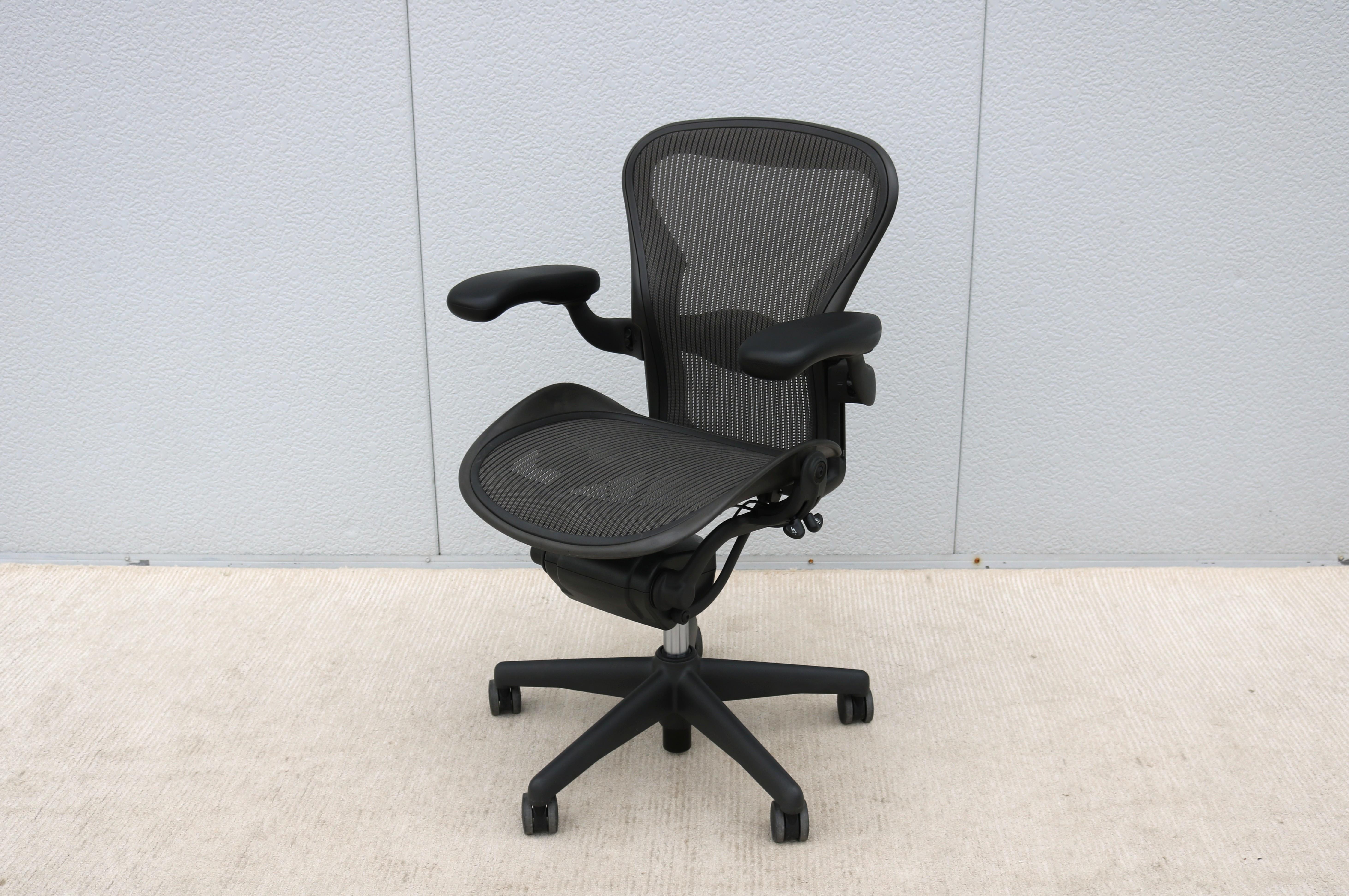 Herman Miller Aeron Chair Size A Carbon Mesh & Graphite Frame, Fully Adjustable 1