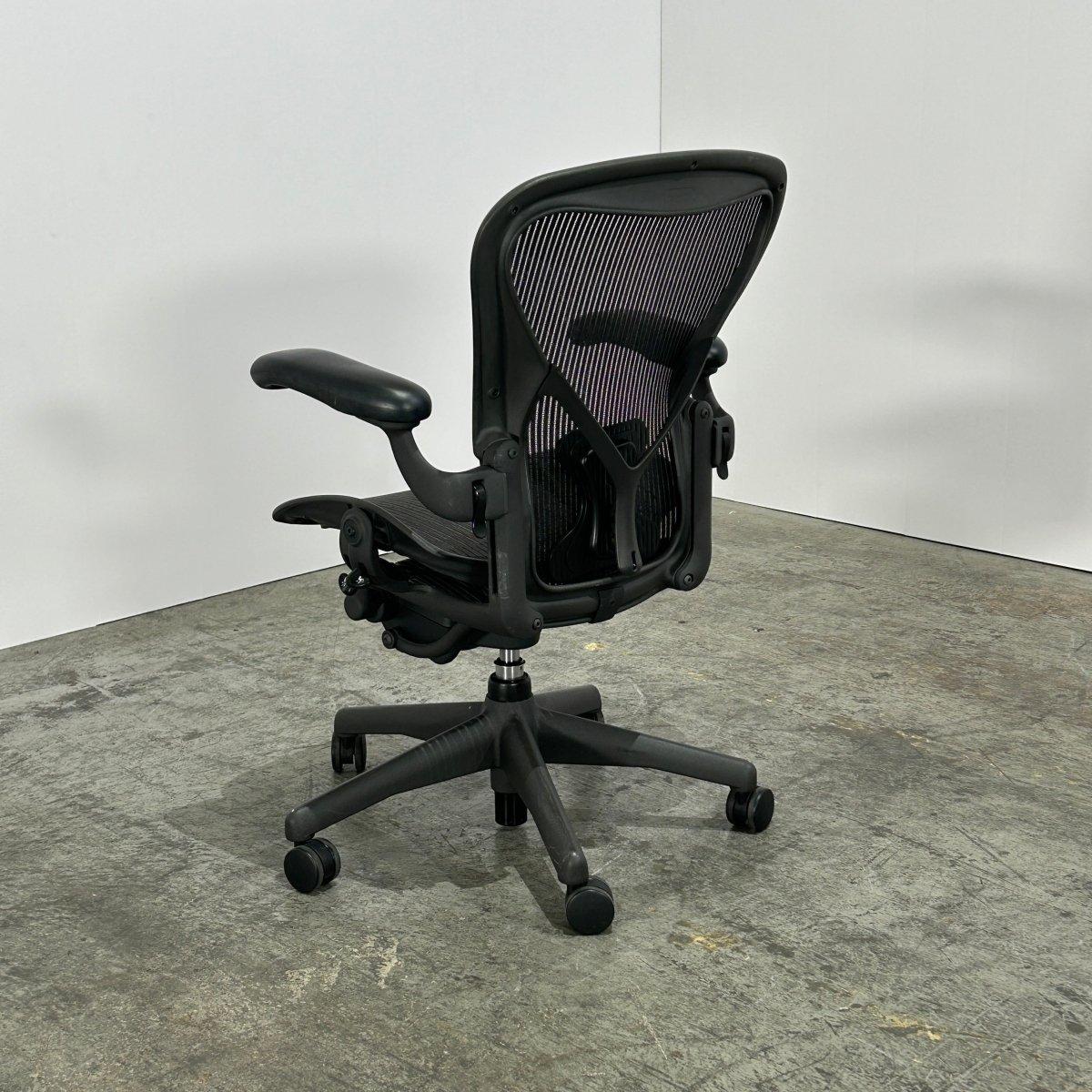 Herman Miller Aeron-Schreibtischstuhl von Bill Stumpf und Don Chadwick (Moderne) im Angebot