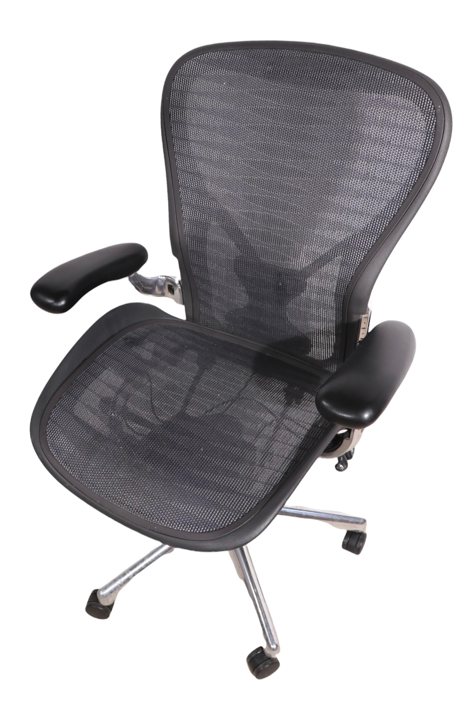 Aluminum Herman Miller Aeron Swivel Desk Office Chair