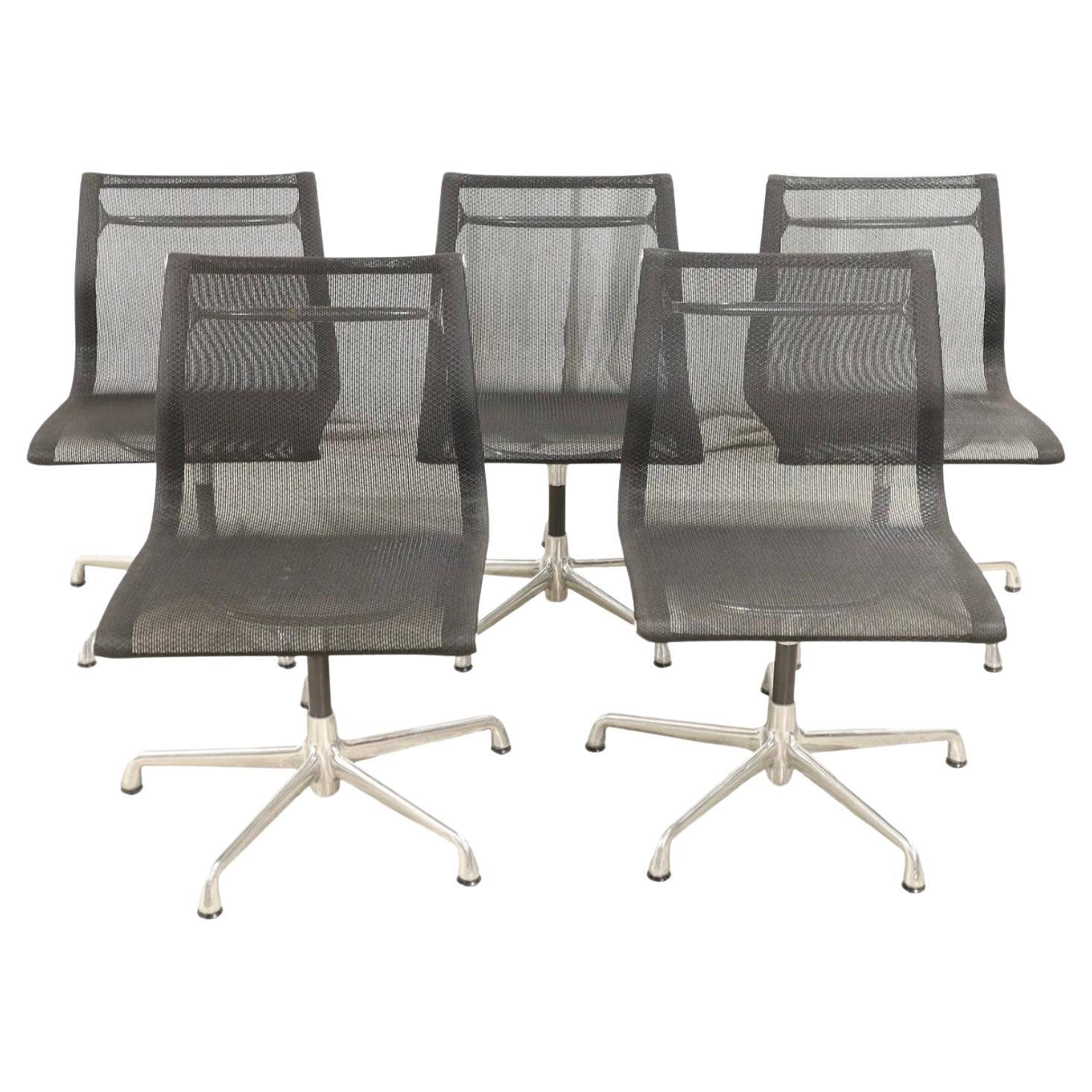 Herman Miller Aluminum Group Side office chair in Mesh by Charles Eames 