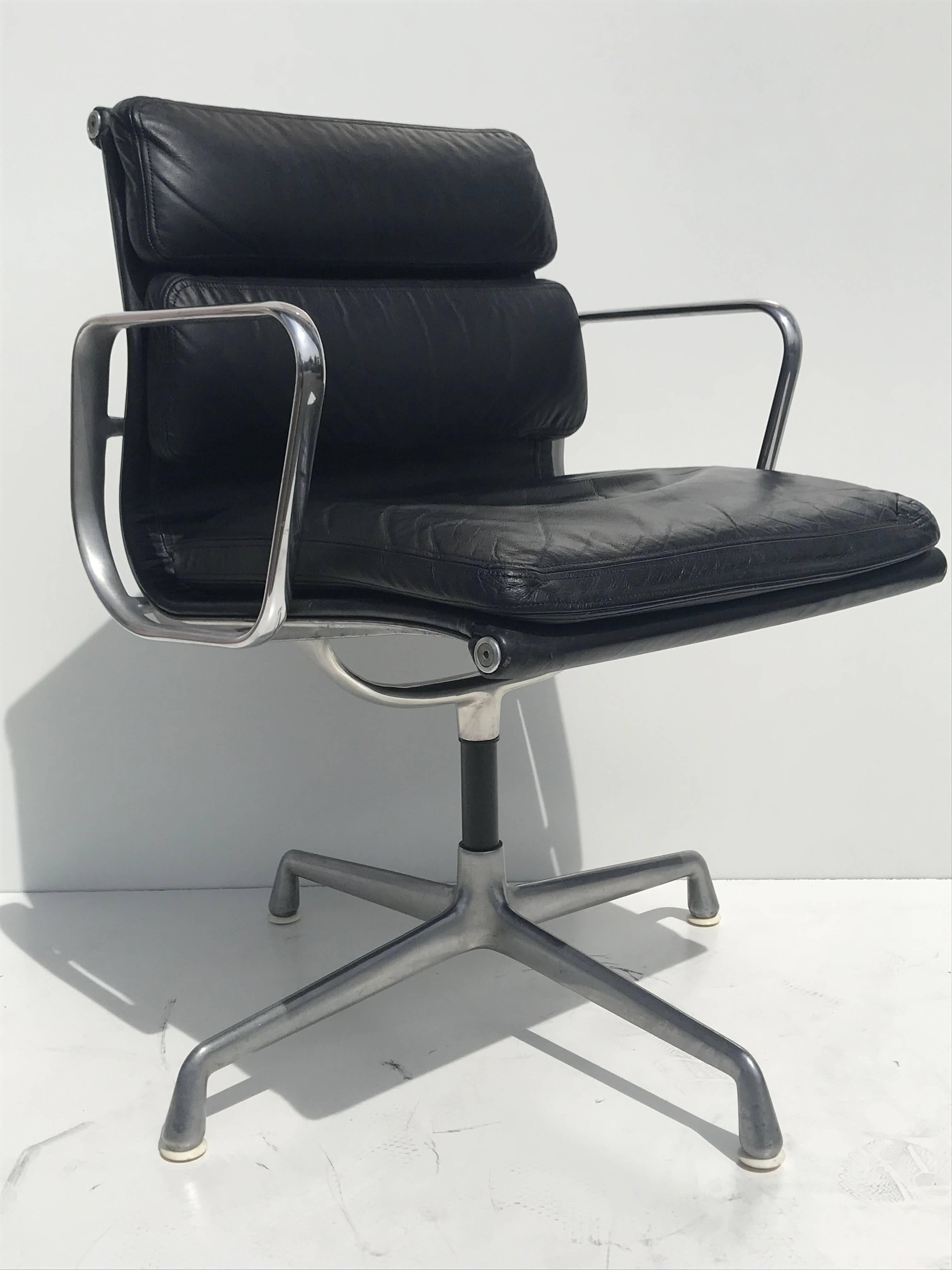 Herman Miller black leather swivelling soft pad chair. With original label stating date of production 1978.
Four available. Price is per chair.