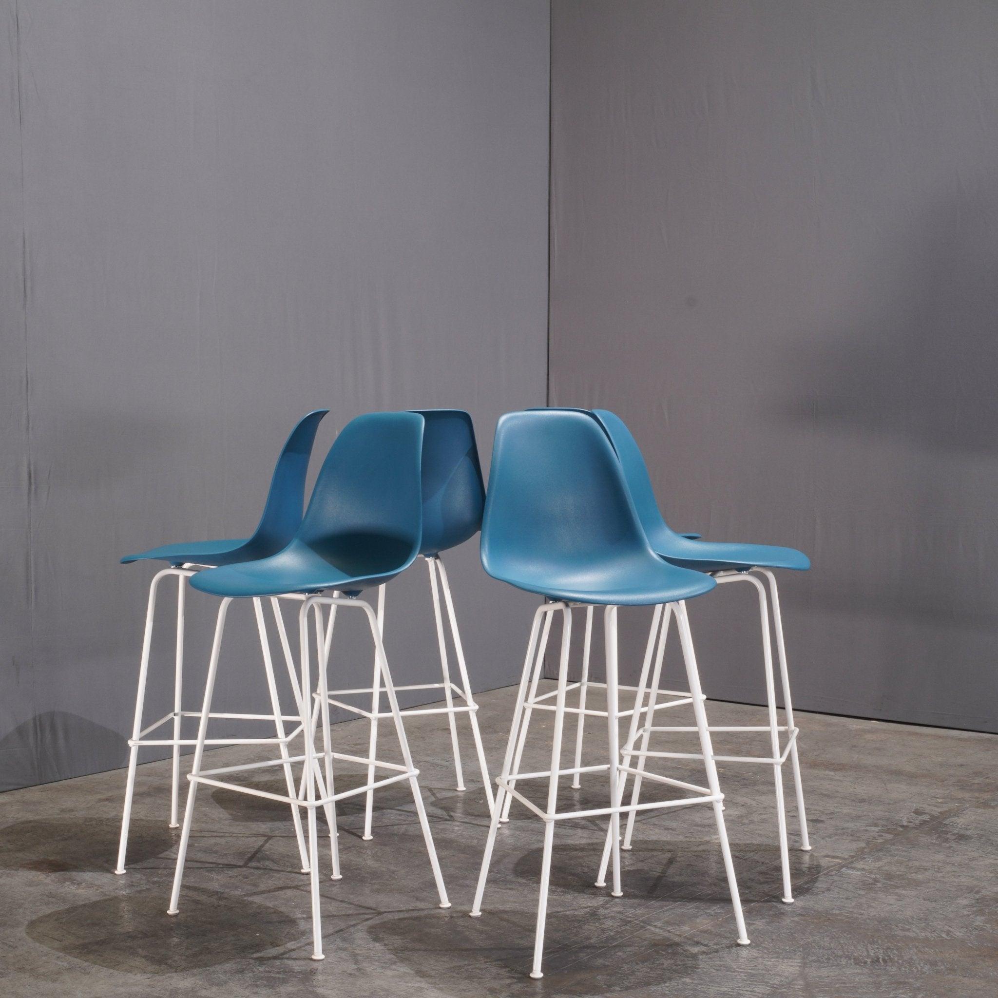 Herman Miller Blue Moulded Plastic Stool by Charles & Ray Eames For Sale 1
