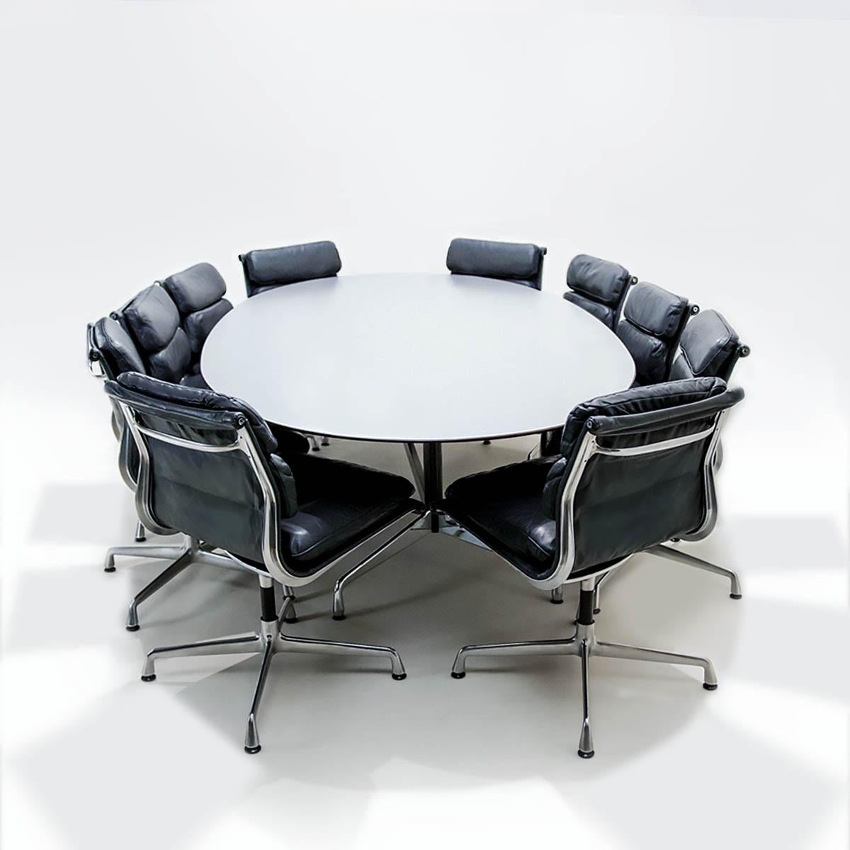 Herman Miller Boardroom Table Chair Set with 10 Eames Leather Soft Pad Chairs In Good Condition In Highclere, Newbury