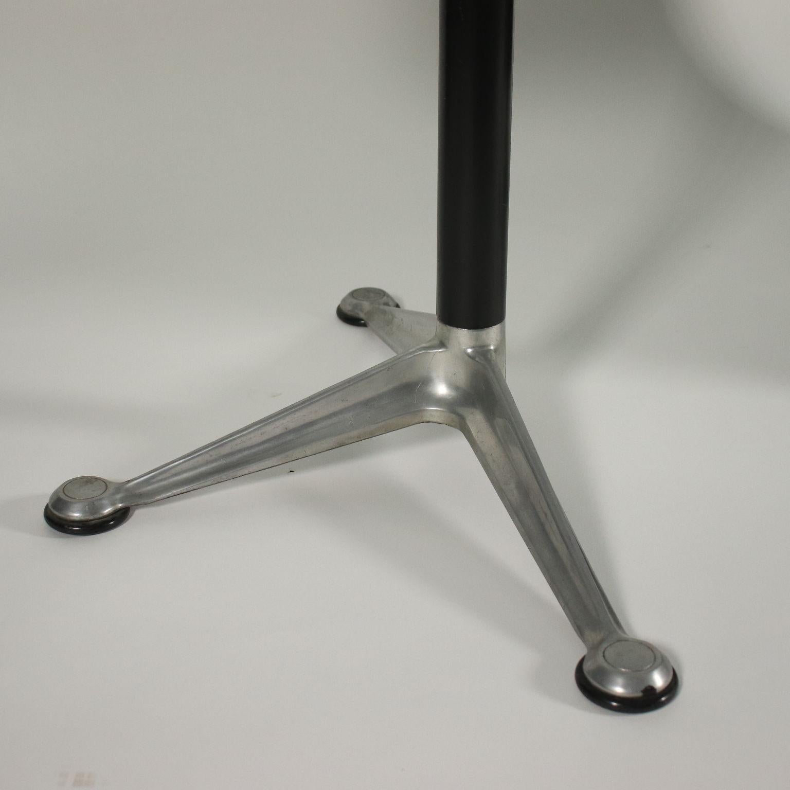 Herman Miller Bruce Burdick Desk Aluminium Metal Glass, 1970s-1980s 6