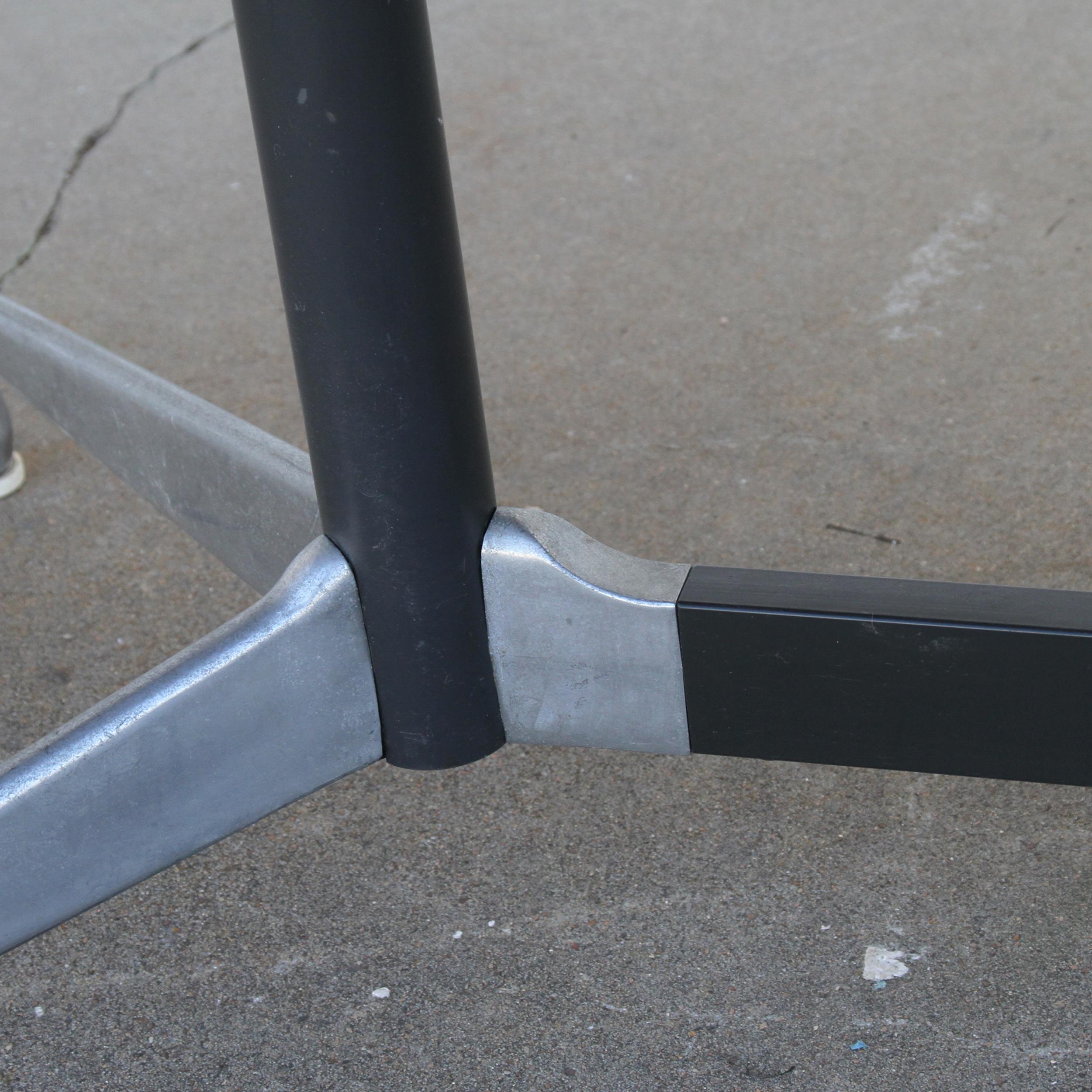 Aluminium Table de conférence/de salle à manger Herman Miller en vente