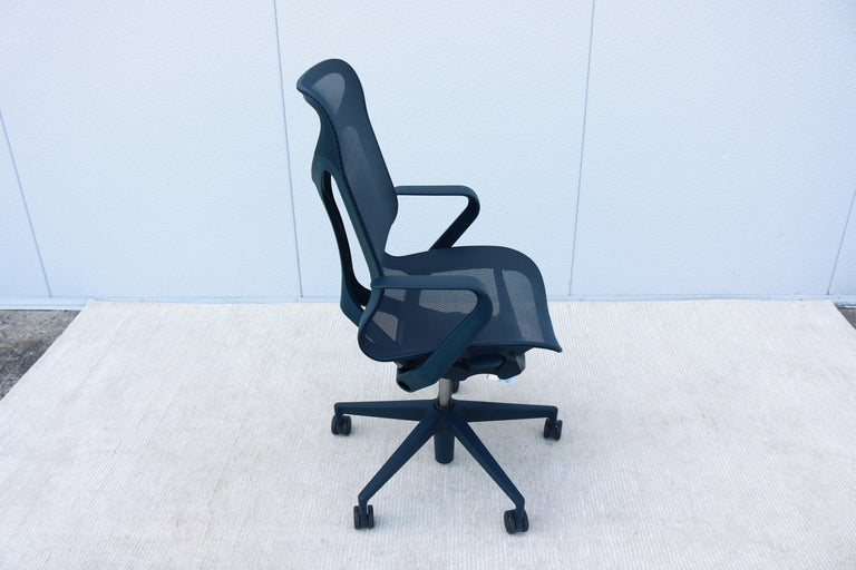 Used cosm chair 2025