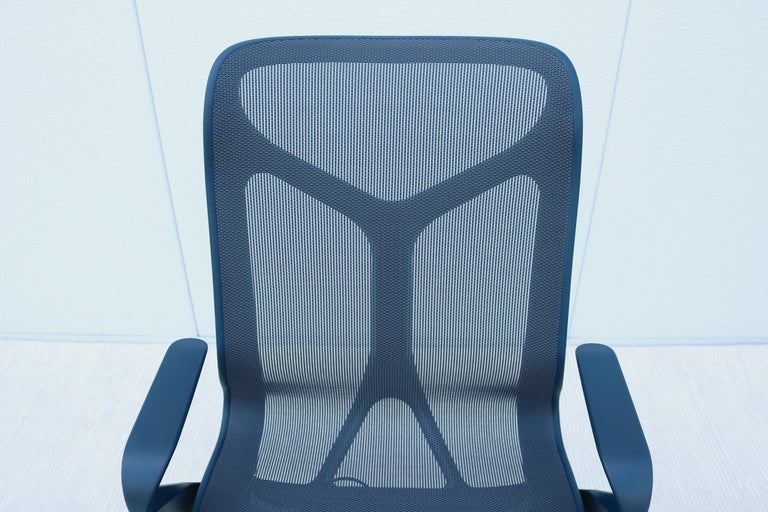 Used outlet cosm chair