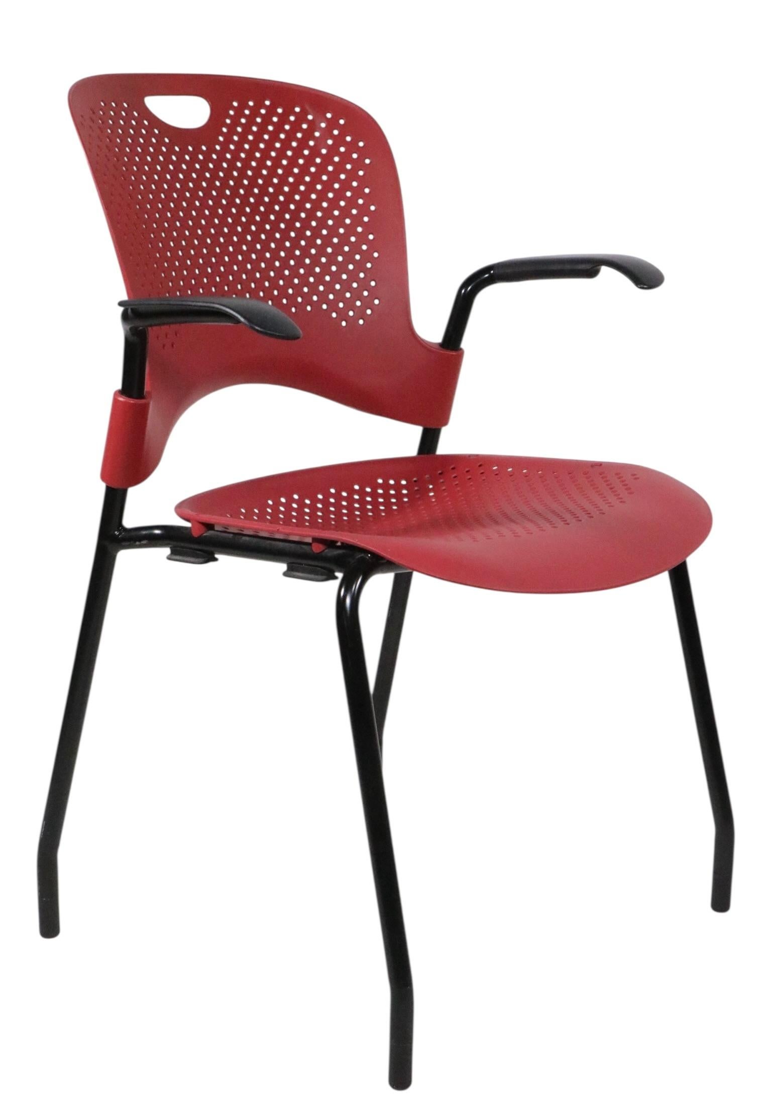 Herman Miller Dinette Set 4 Caper Chairs and Universal Base Cafe Dining Table im Angebot 4