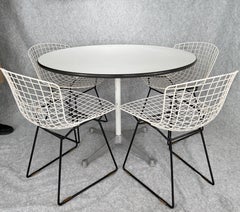 Herman Miller Dining Table with 4 Bertoia Chairs