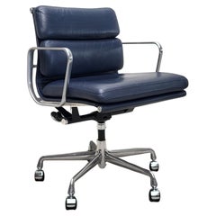 Herman Miller EA435 Azul Marino Silla de escritorio Soft Pad de Charles Eames