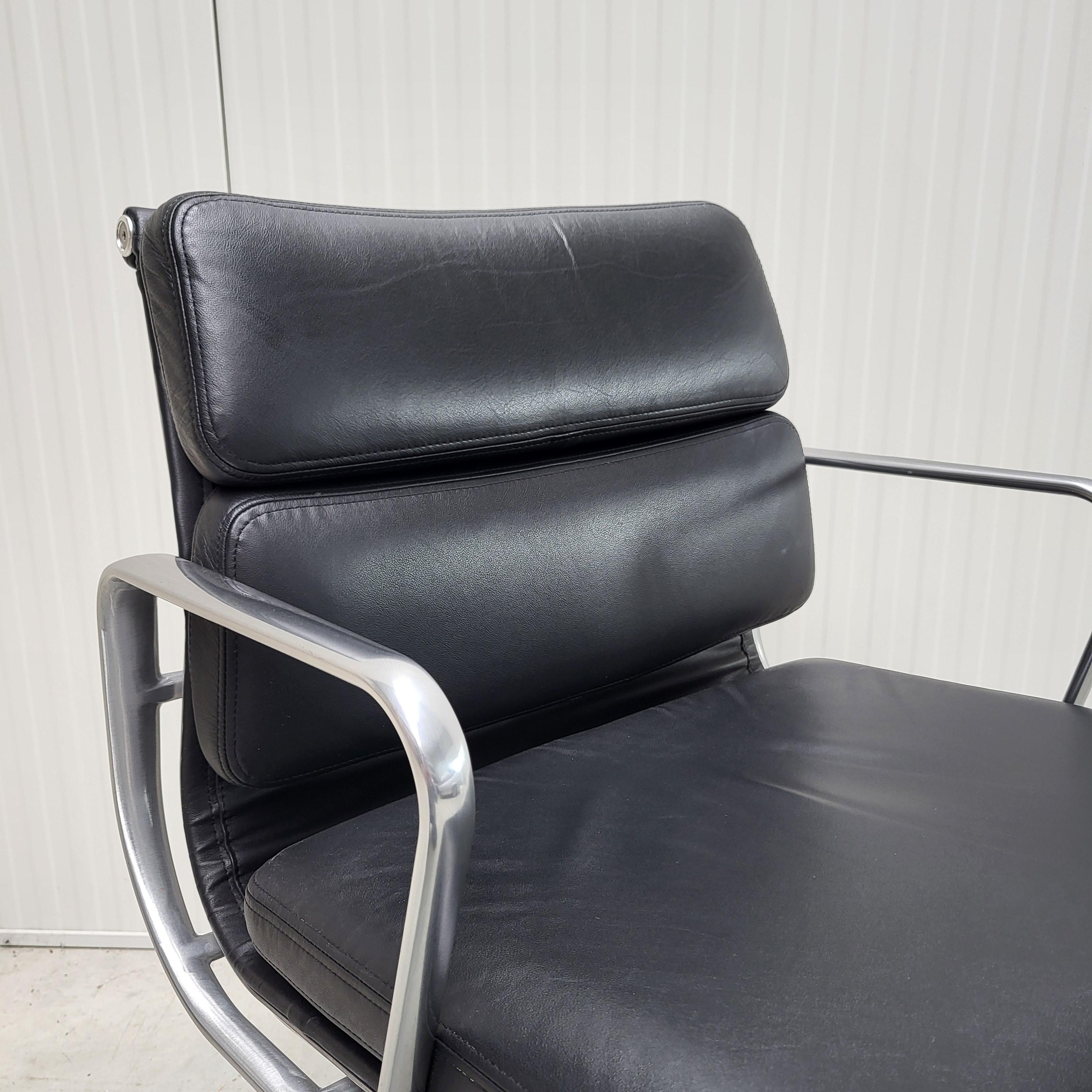 Americano Sedia da ufficio Herman Miller EA435 Black Soft Pad di Charles Eames, modello 2018 in vendita